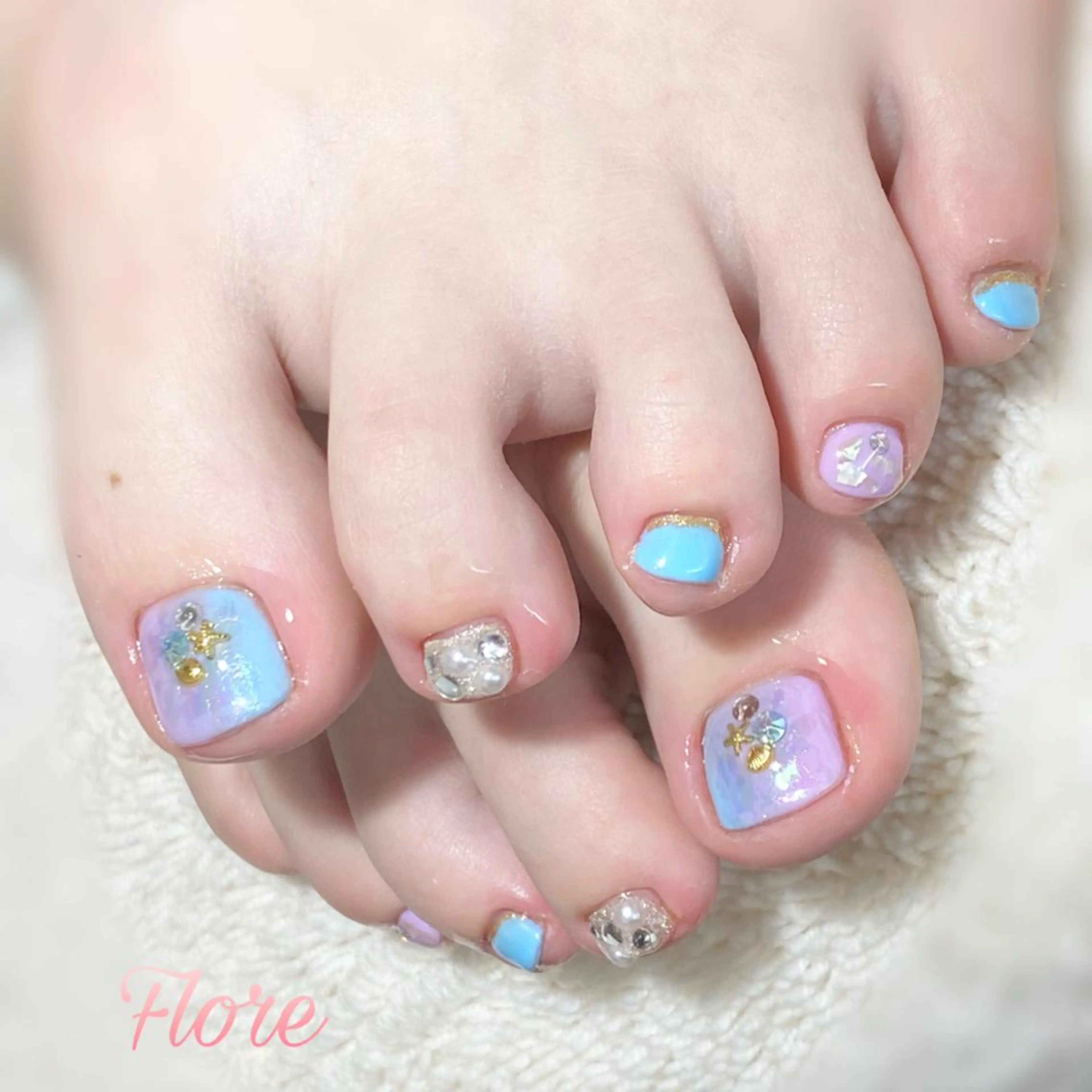 ネイル Flore (フロール)の眉毛・アイブロウイメージ