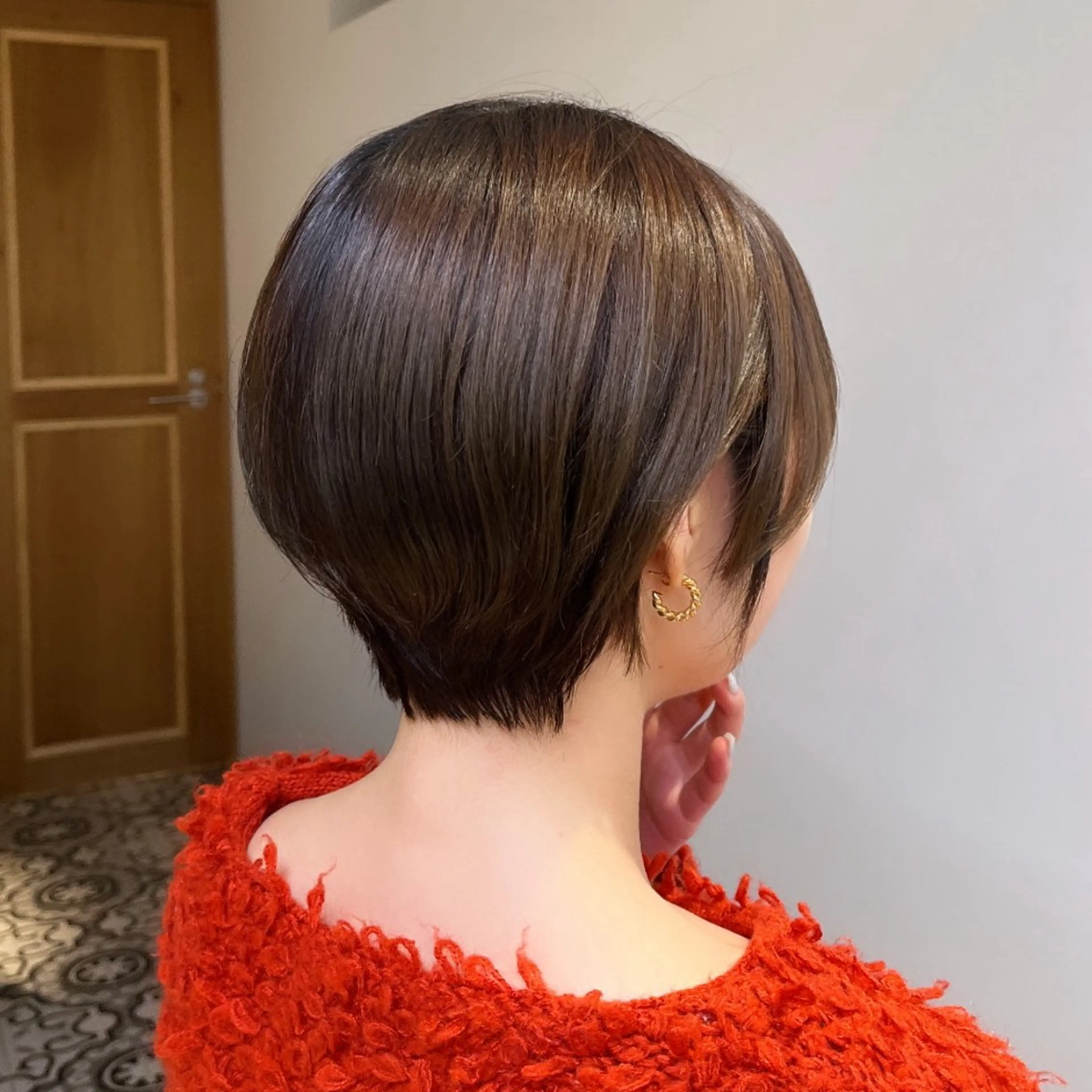 ショート ハンサムショート ショートヘア カット ヘアカラー トリートメント ヘッドスパ ヘアセット カジュアルを女っぽく 𝗮𝘆𝗮𝗰𝗼のヘアスタイル