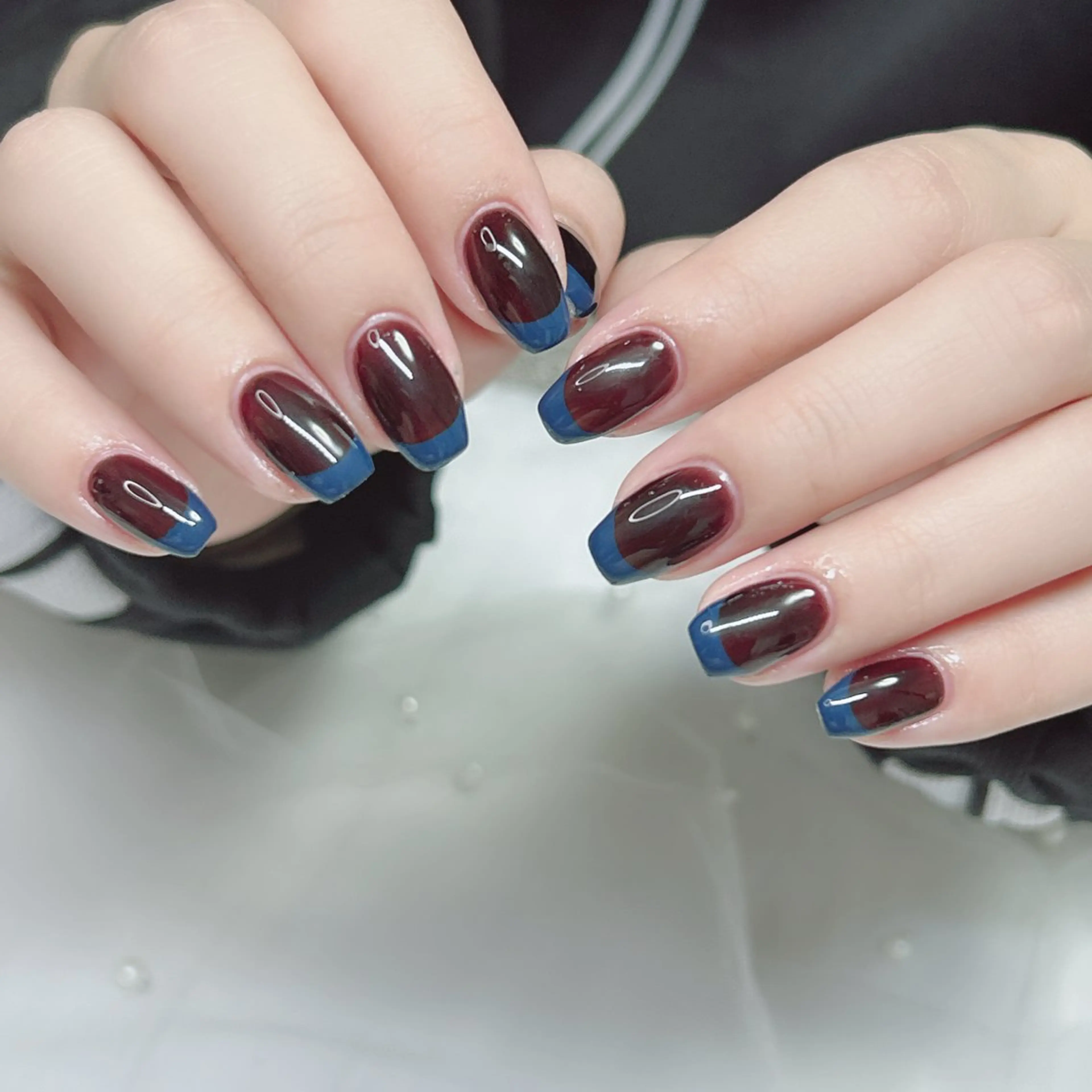 ネイル オーロラネイル ミラーネイル オフィスネイル ワンカラーネイル シンプルネイル ハンドネイル Cute Tips nailのネイルデザイン