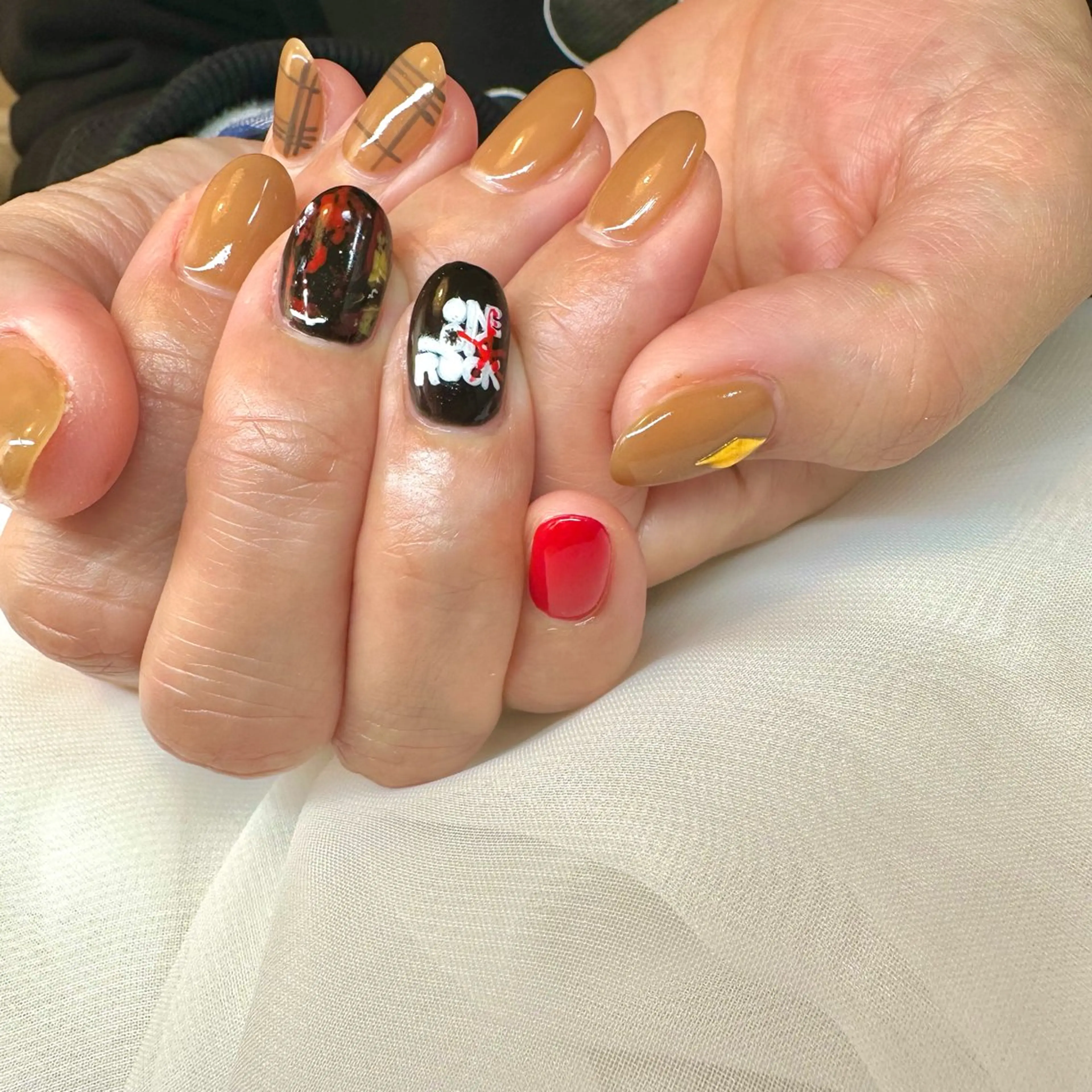 ネイル ハンドネイル フットネイル GéRanium Harukaのネイルデザイン