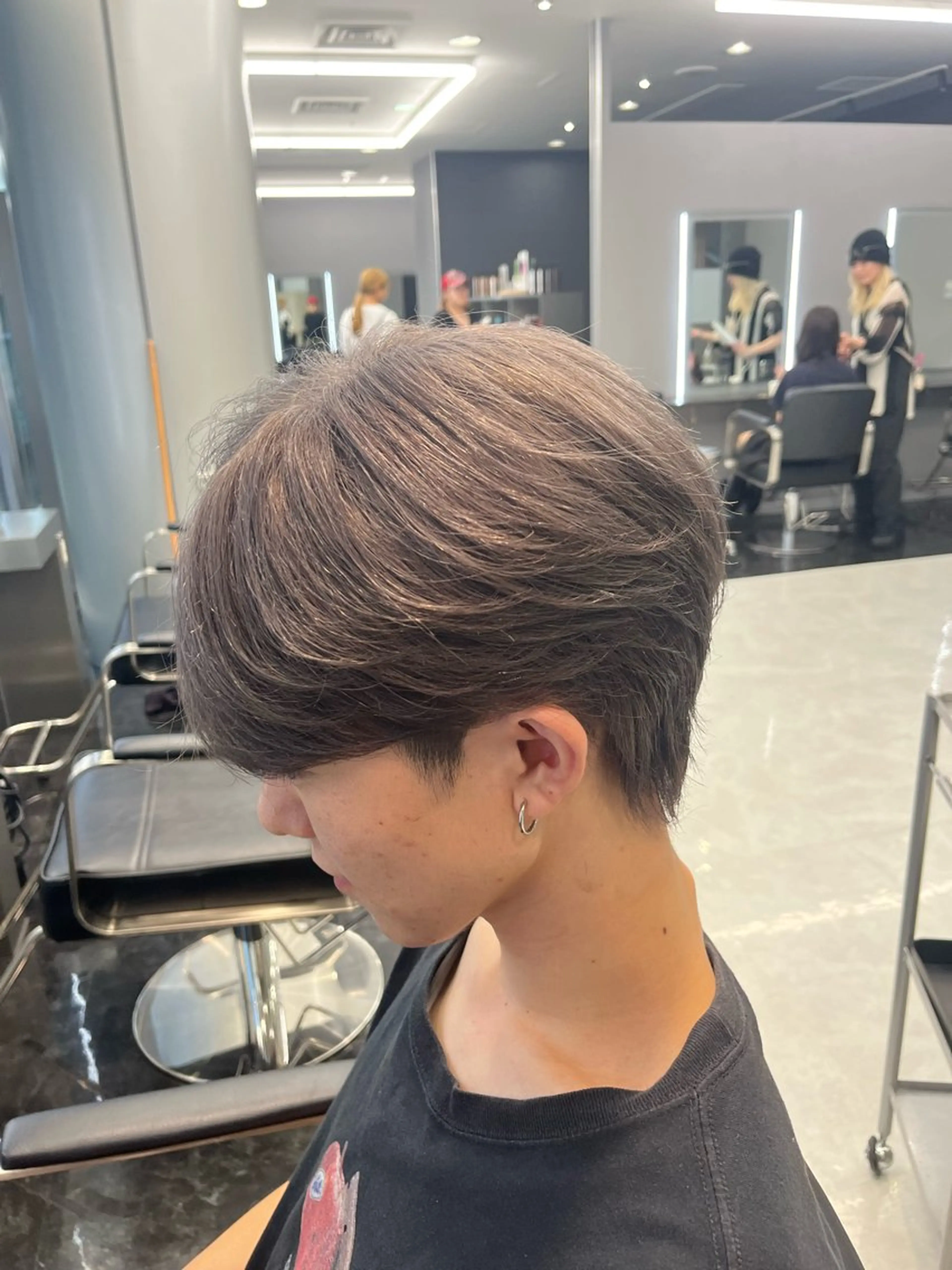 カラー メンズ メンズブリーチ メンズハイトーン メンズ韓国風 韓国マッシュ マッシュ ヘアカラー 韓国ヘア🖤/透明感 shihoのヘアスタイル