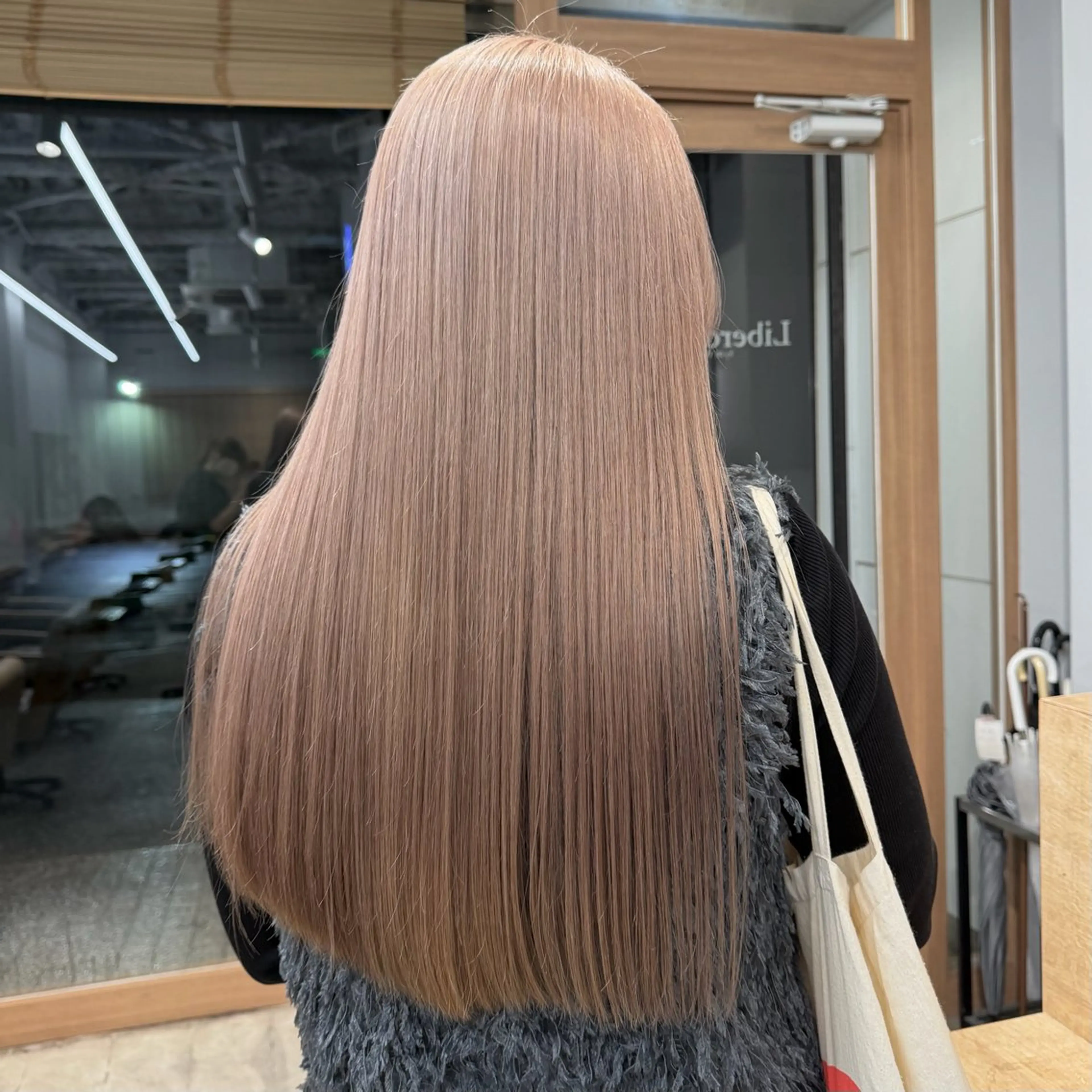 ロング キッズ ヘアカラー Libero／ HARUKA【柏】のヘアスタイル