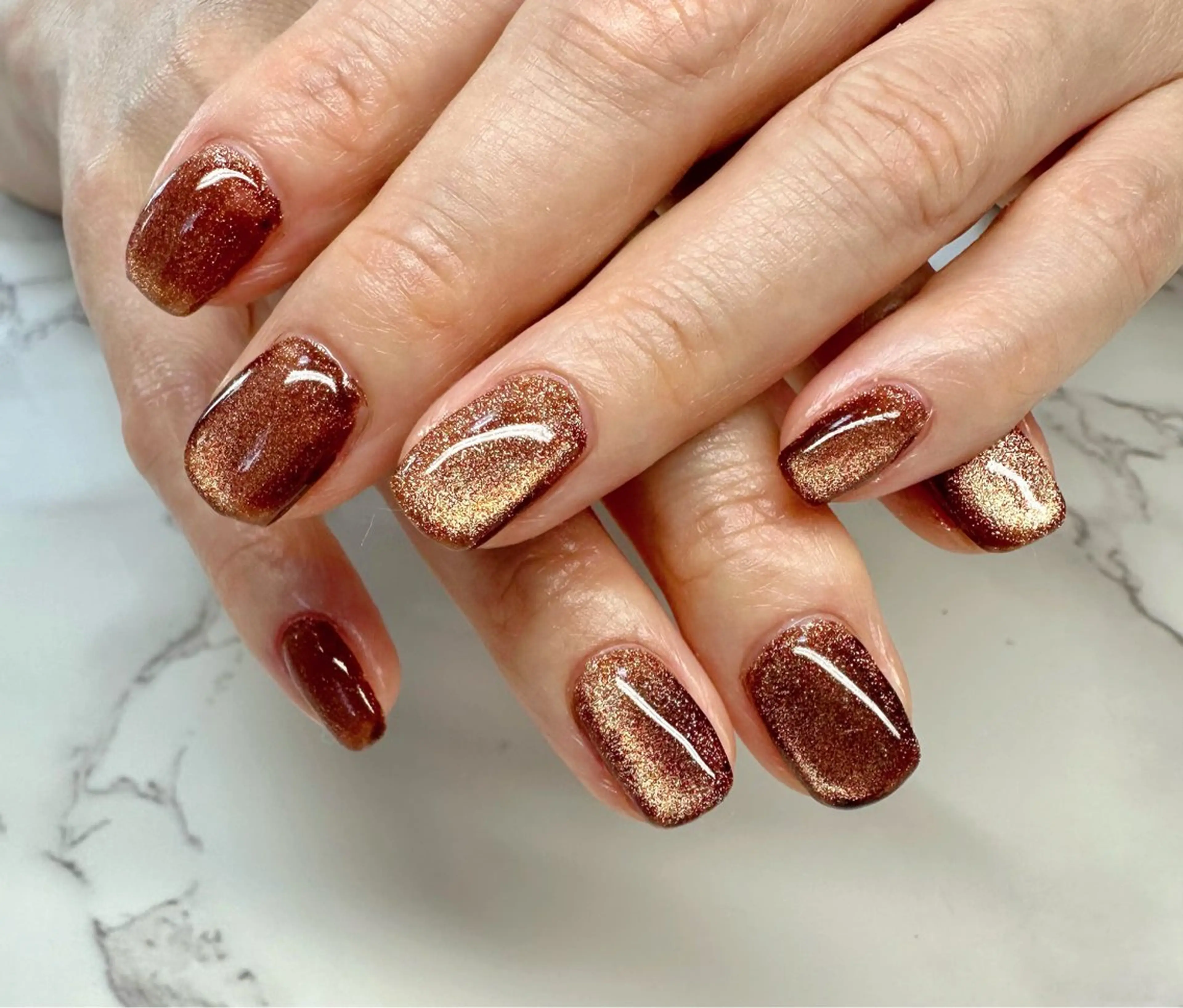 ネイル アニマル柄 チークネイル フレンチネイル ハロウィン キラキラネイル M.N_ nailのネイルデザイン