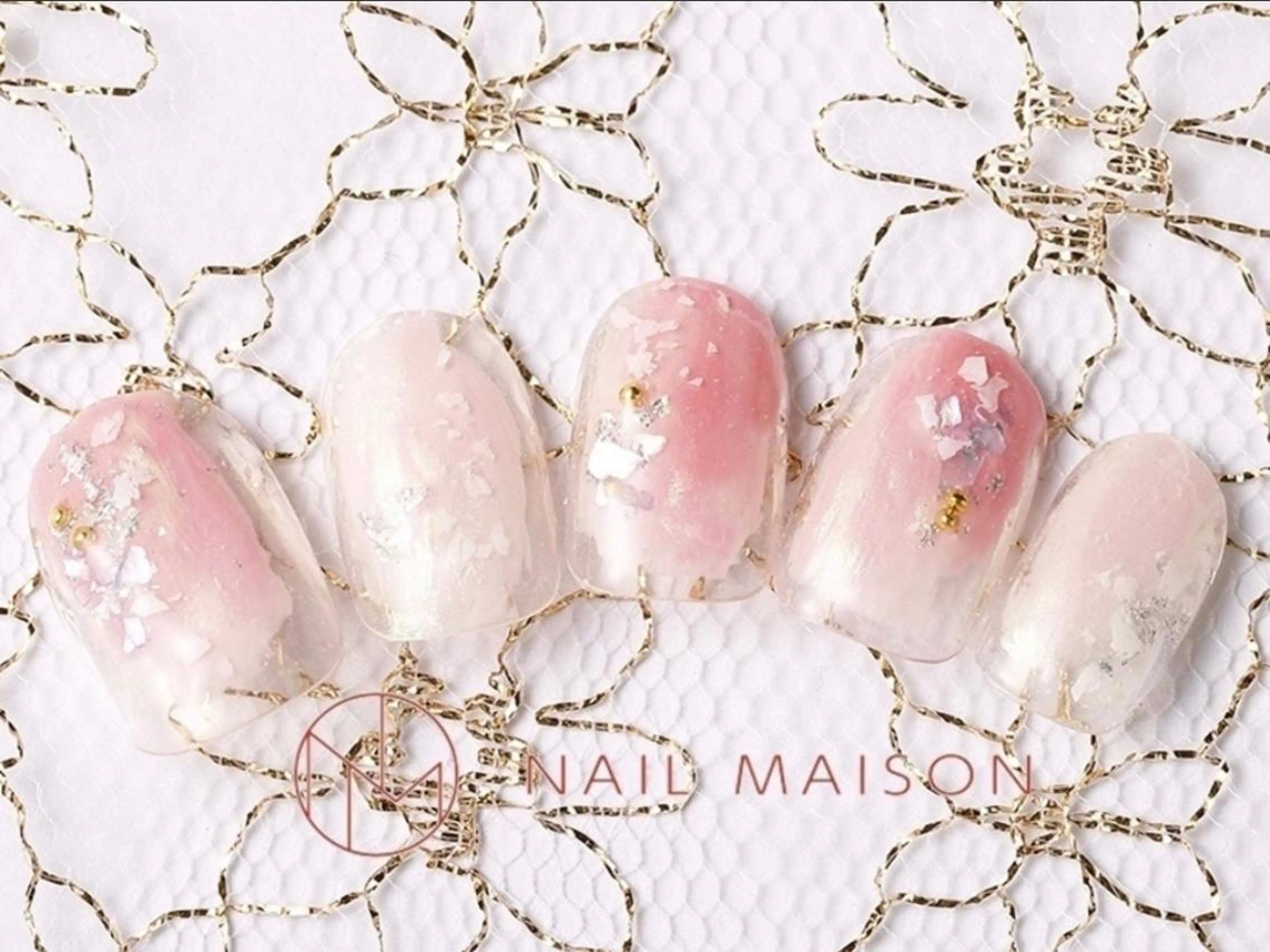 ネイル T RIRIKAのネイルデザイン