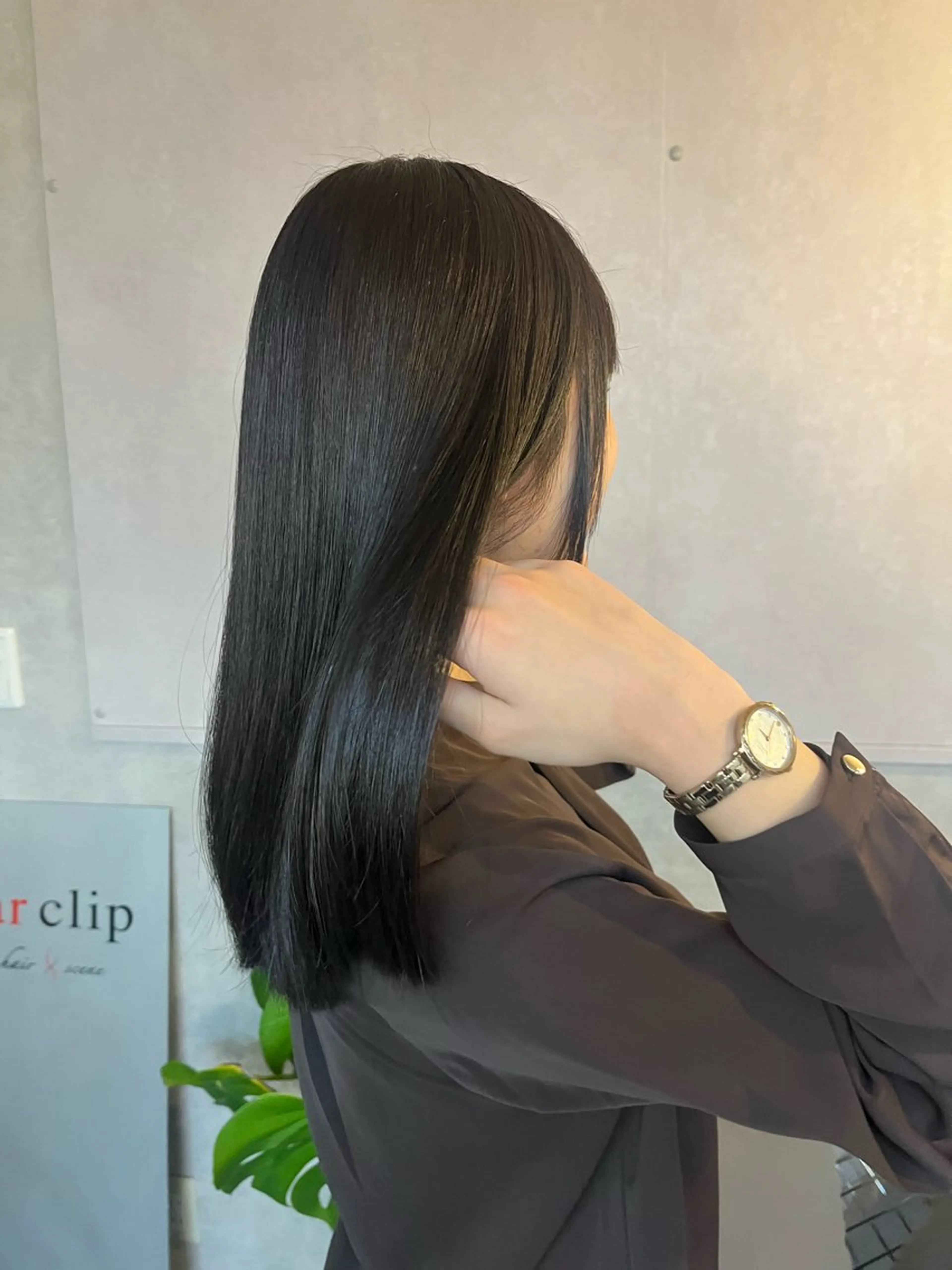 ミディアム ere 代々木公園所属・みほ/ニュアンス/ モード/艶カラーのヘアスタイル