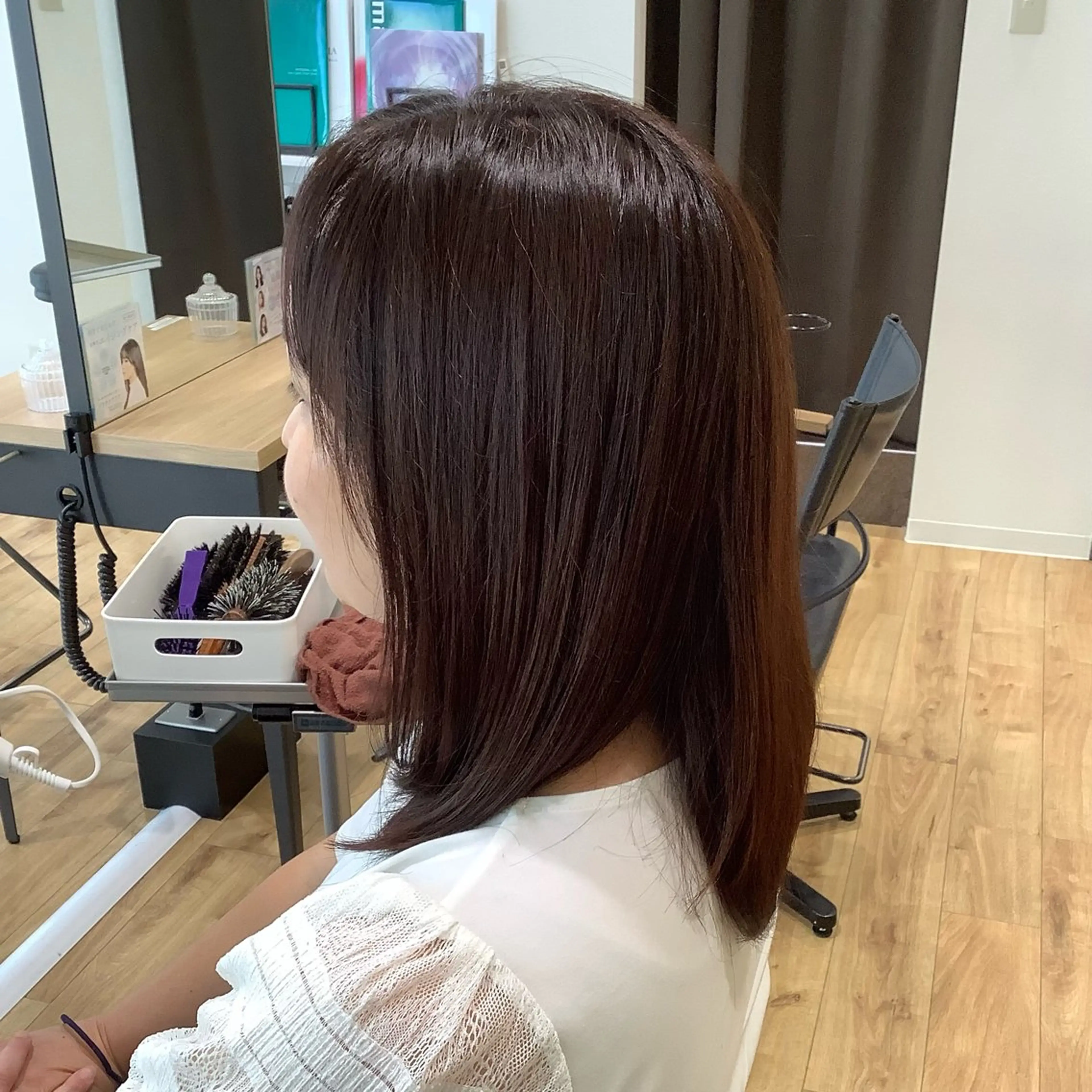 セミロング カラー カット ヘアカラー エイジングケア特化 美容師✂️山崎竜二のヘアスタイル