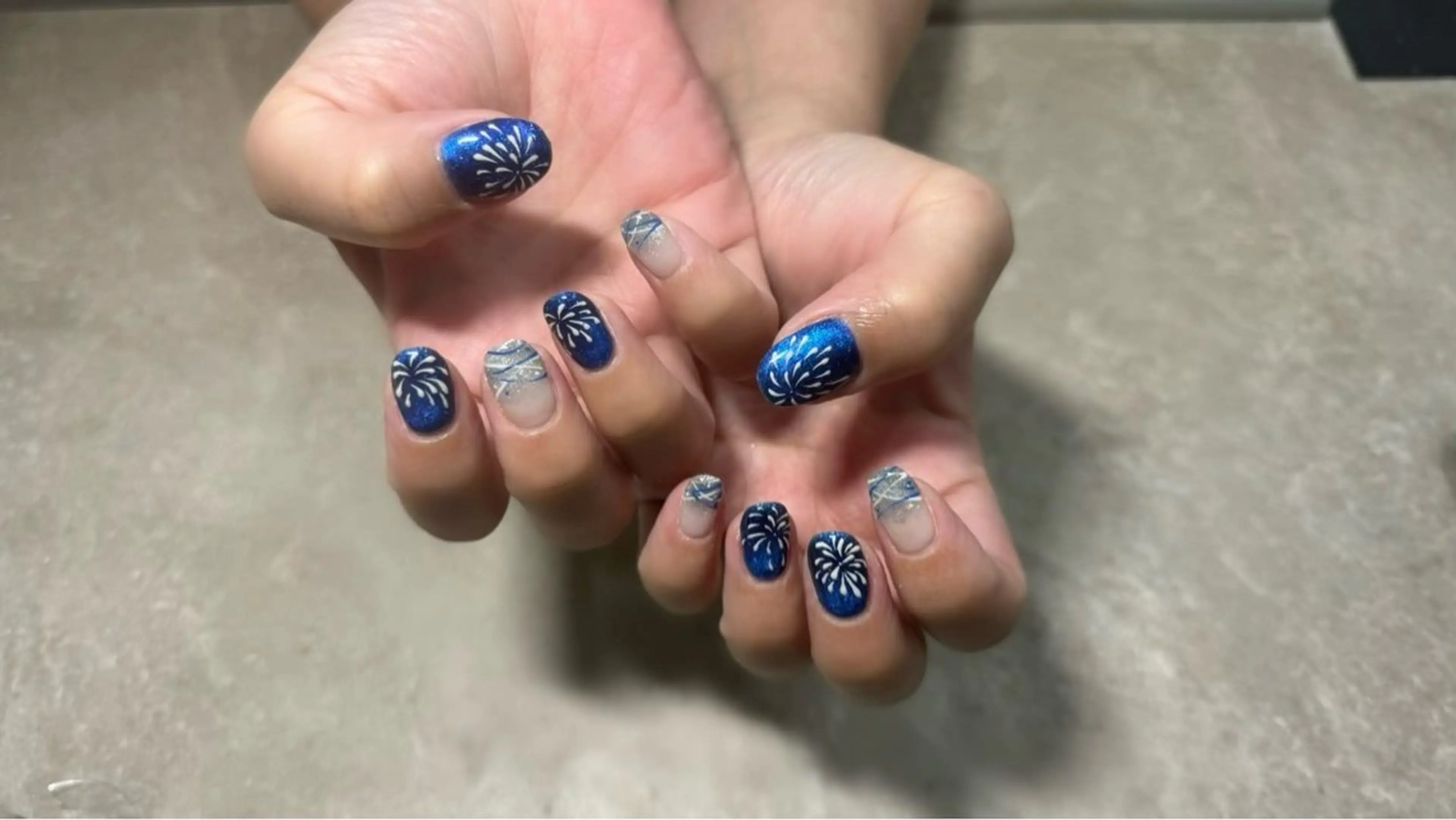 ネイル LAVISH nail salonのネイルデザイン