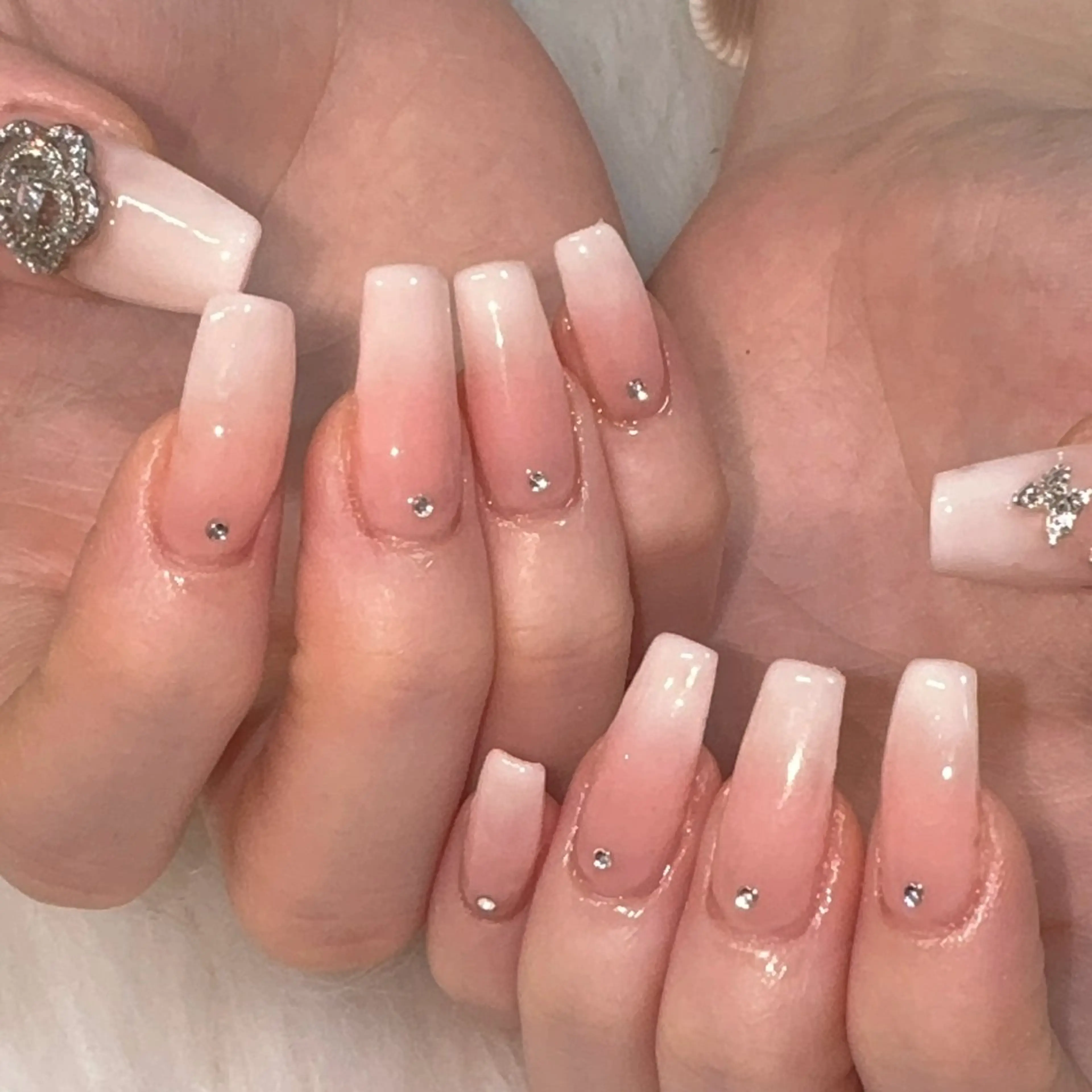 ネイル ハンドネイル 黒川 実祐のネイルデザイン