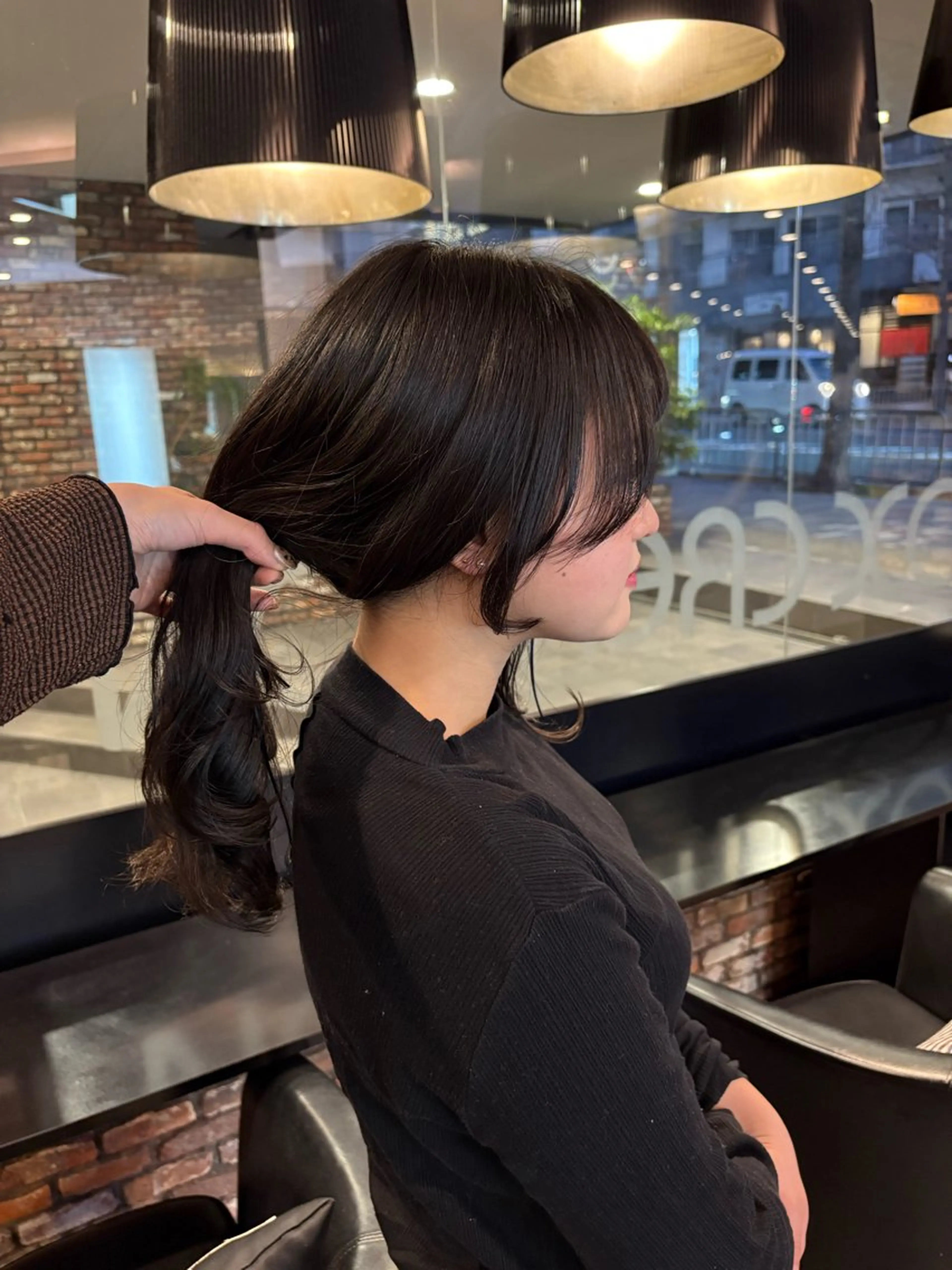 ミディアム カット ヘアカラー トリートメント ショート 顔周りレイヤー/マオのヘアスタイル