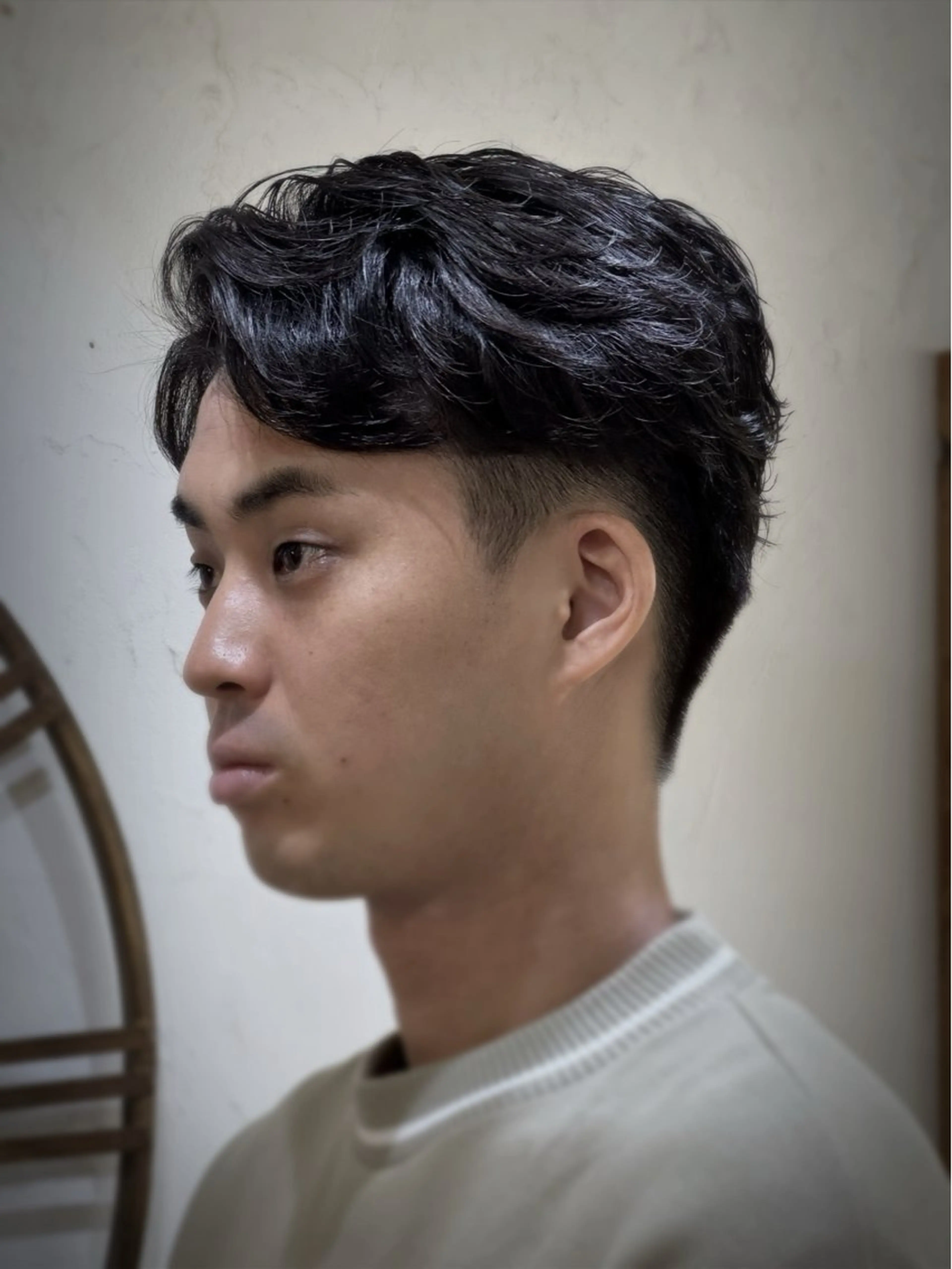 ショート パーマ メンズ メンズブリーチ フェードカット メンズハイライト メンズメッシュ メンズパーマ スパイキー/ ピンパーマ/緑川雄也のヘアスタイル