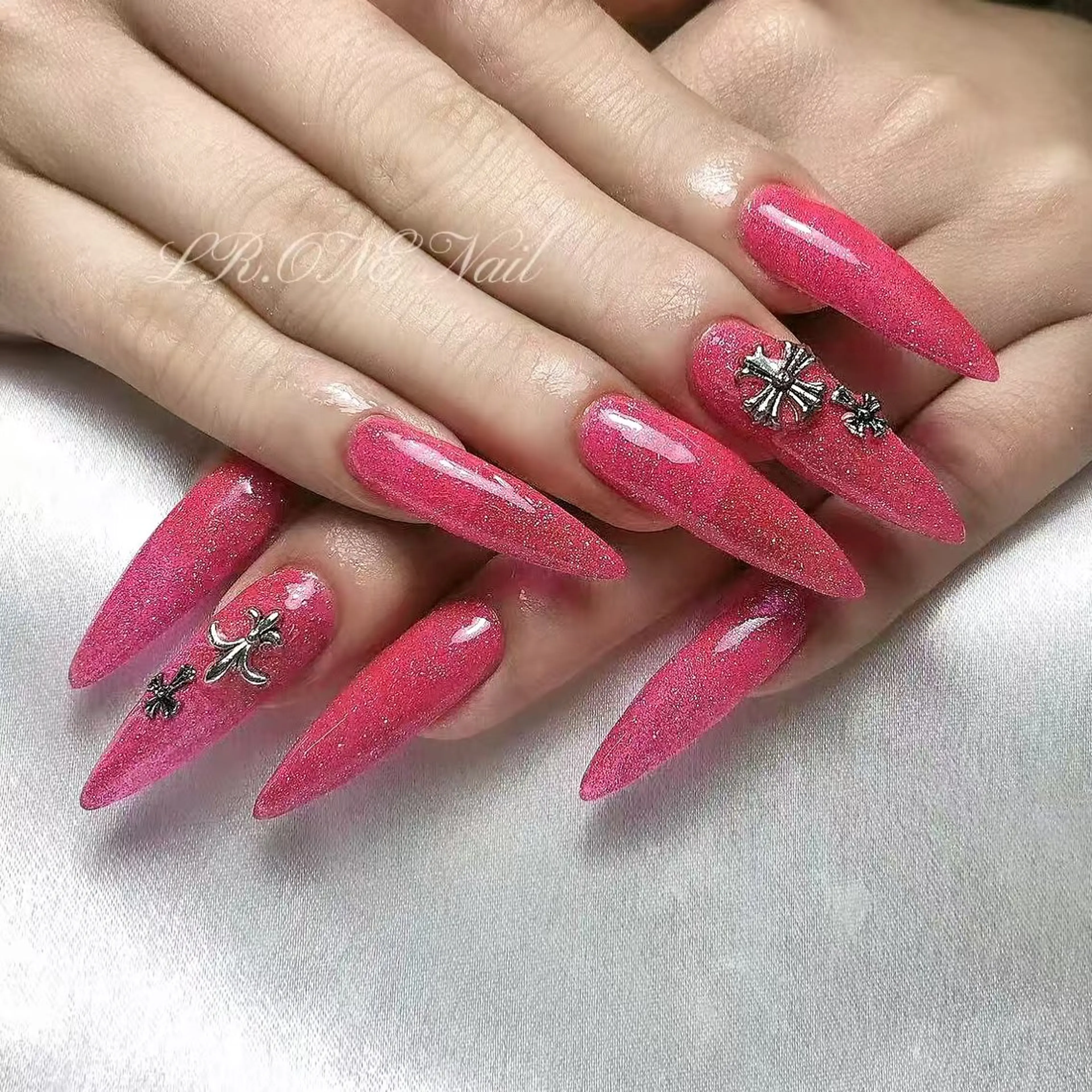 ネイル ハンドネイル LR.ONE ヨウのネイルデザイン