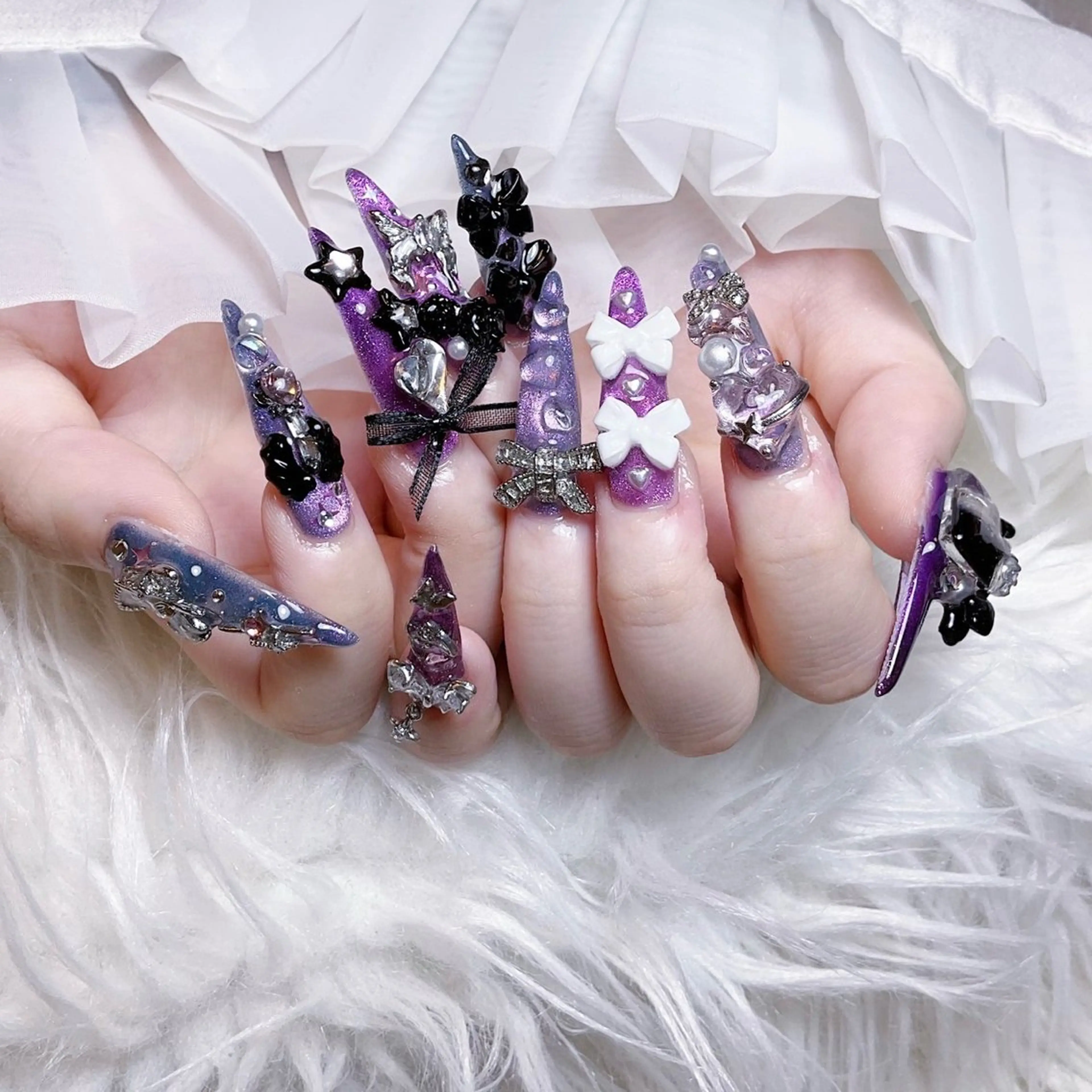 ネイル チークネイル 長さ出し フラワーネイル フレンチネイル ガーリー ハンドネイル NEW NAIL 池袋のネイルデザイン