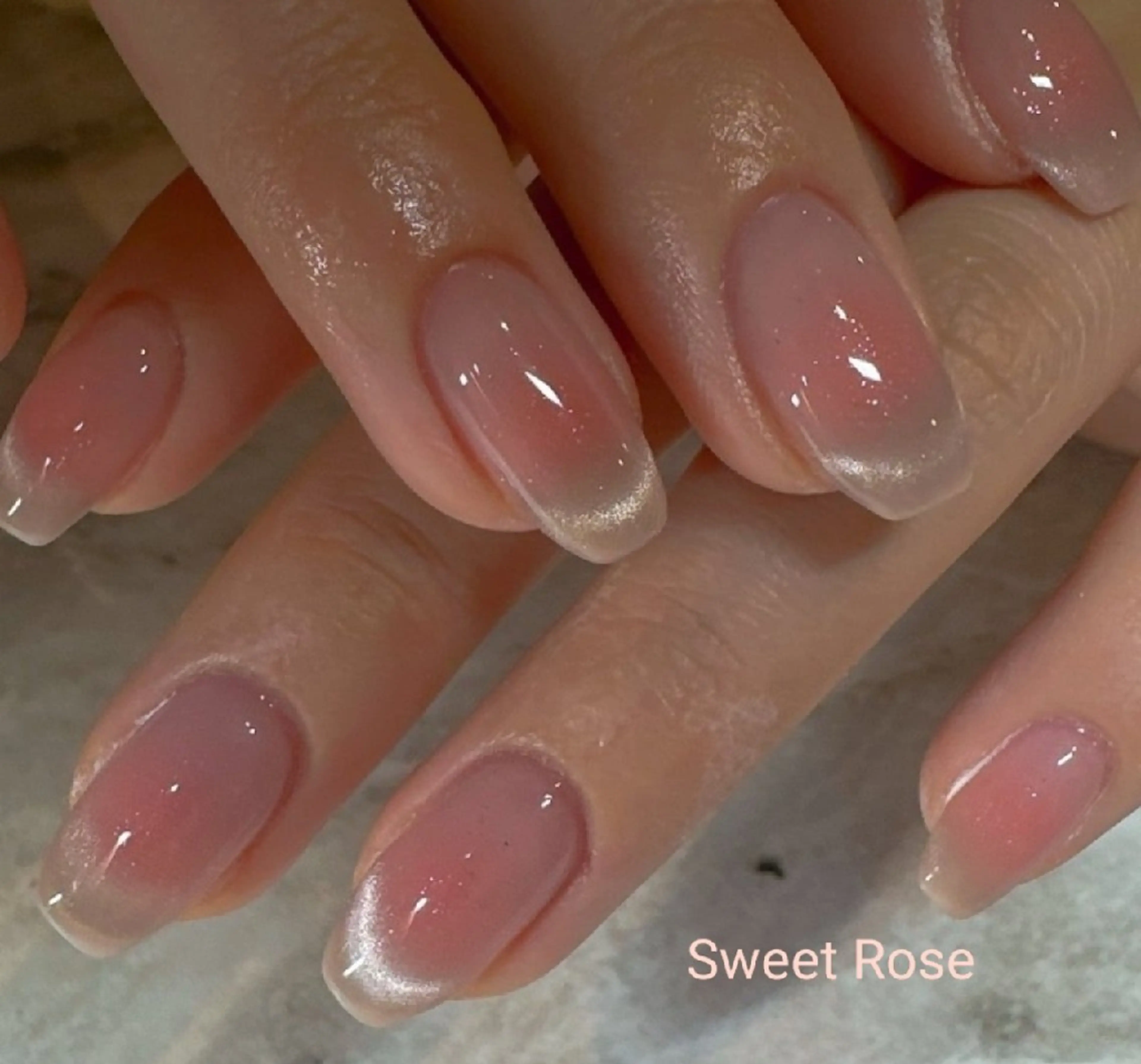 ネイル フレンチネイル マグネットネイル マグネットフレンチ sweet rose所属・sweet　 roseのネイルデザイン