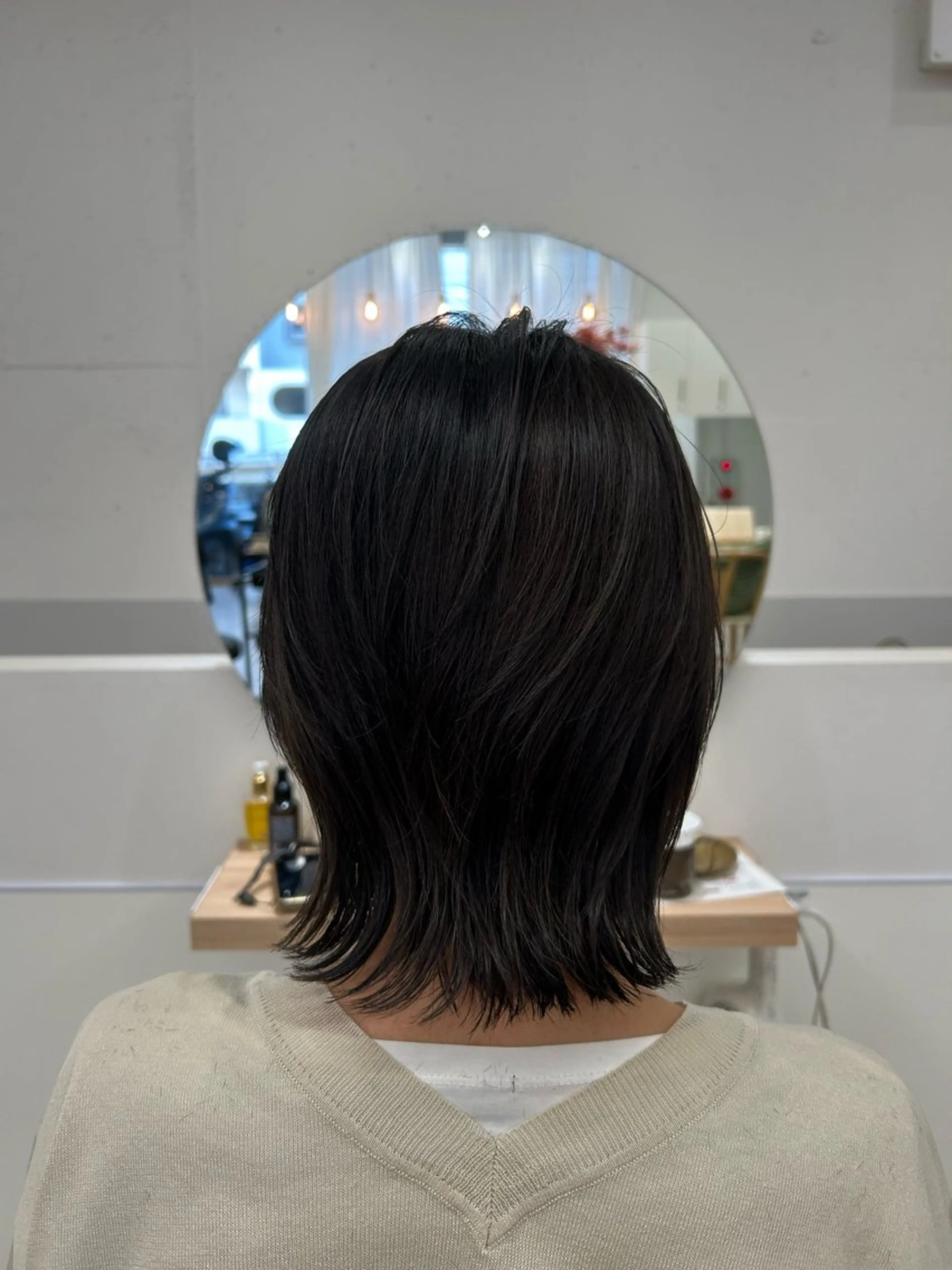 ミディアム くびれヘア レイヤーカット unica by milly 【緑地公園】所属・大野 優希のヘアスタイル