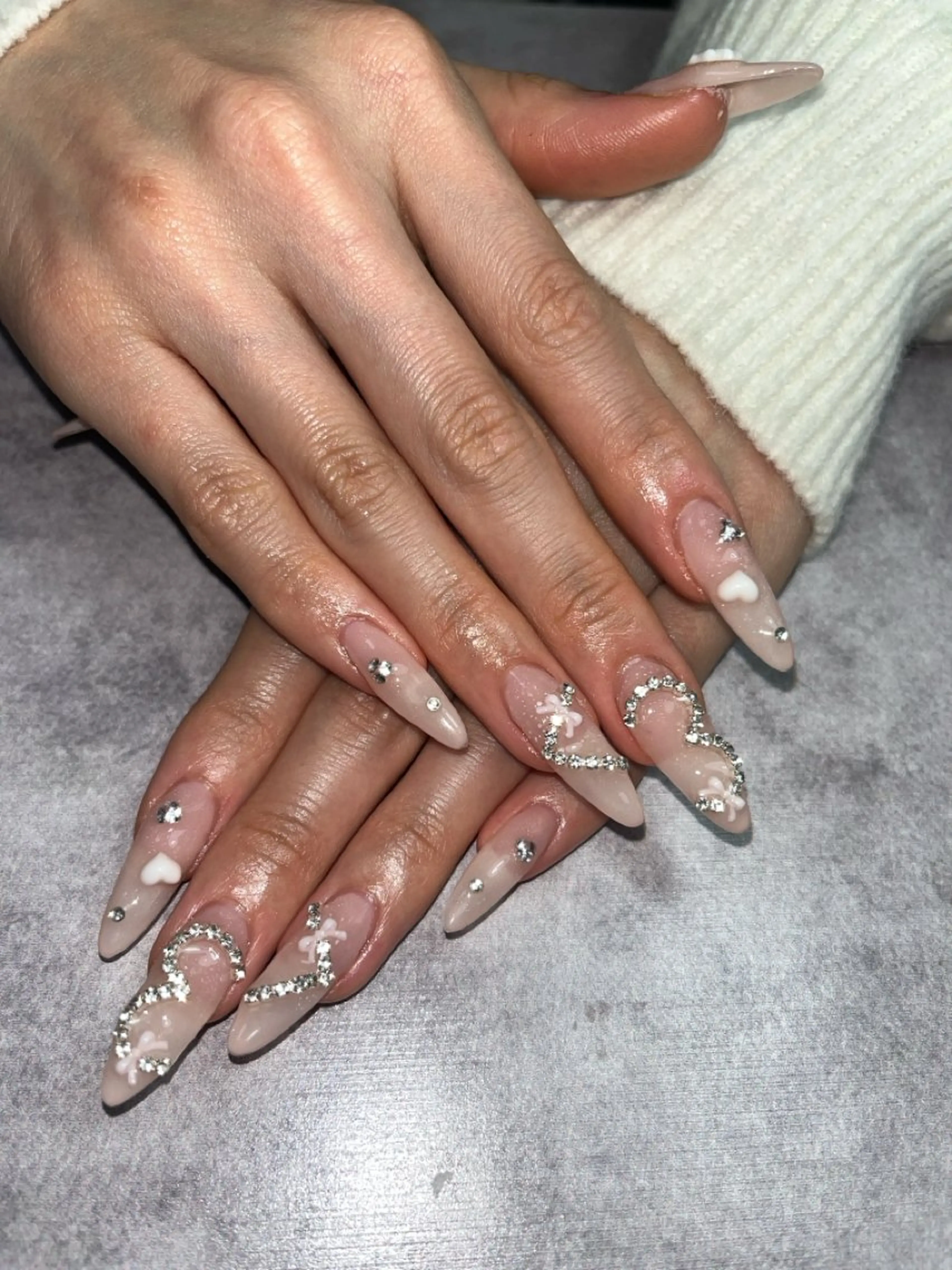 ネイル ハンドネイル rino  nail所属・坂 しおのネイルデザイン