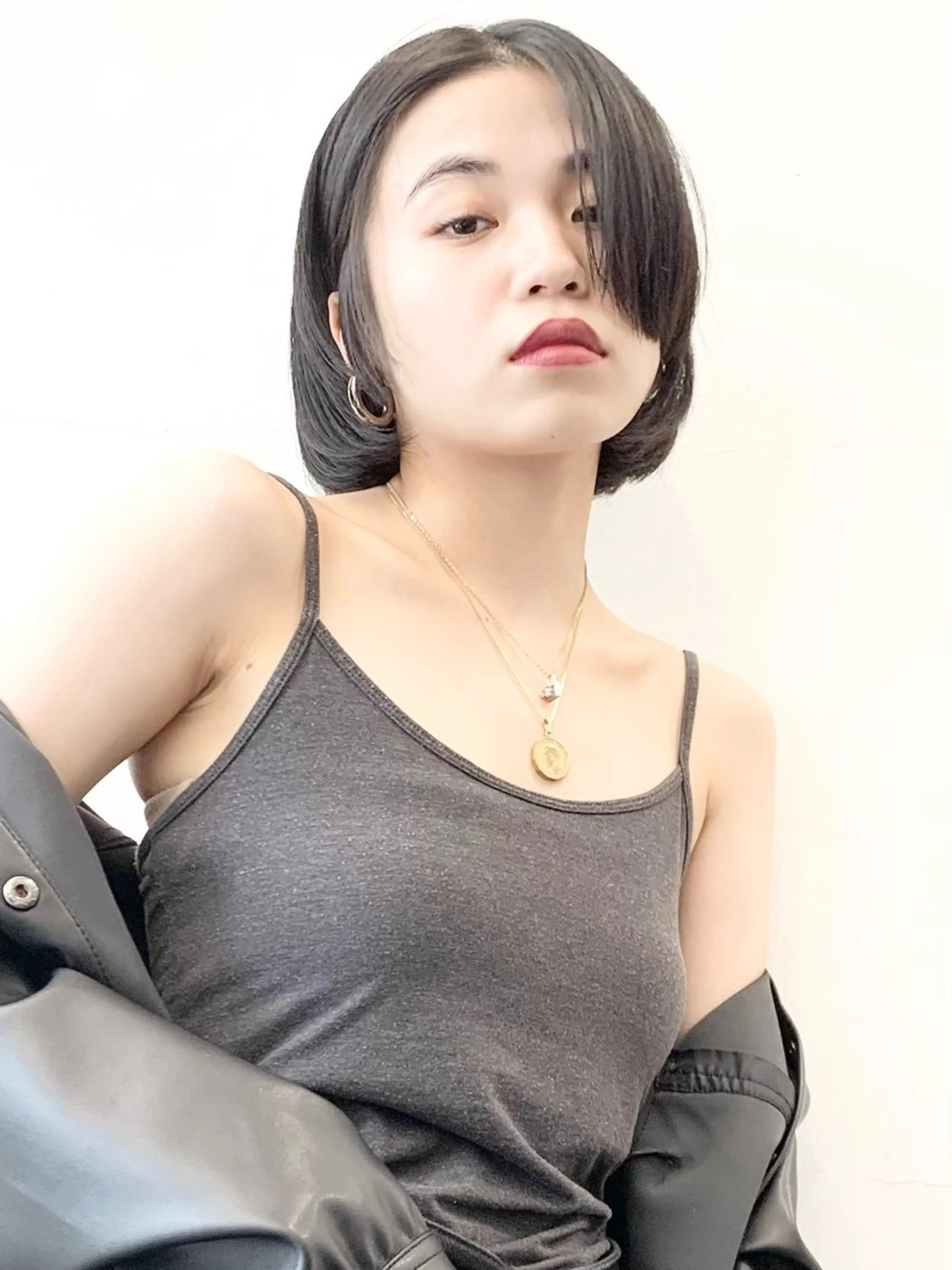 ショート カラー ショートボブ 黒髪 ブルーカラー ブルーブラック ボブ カット HARU//原宿🤍 リピート率NO.1のヘアスタイル