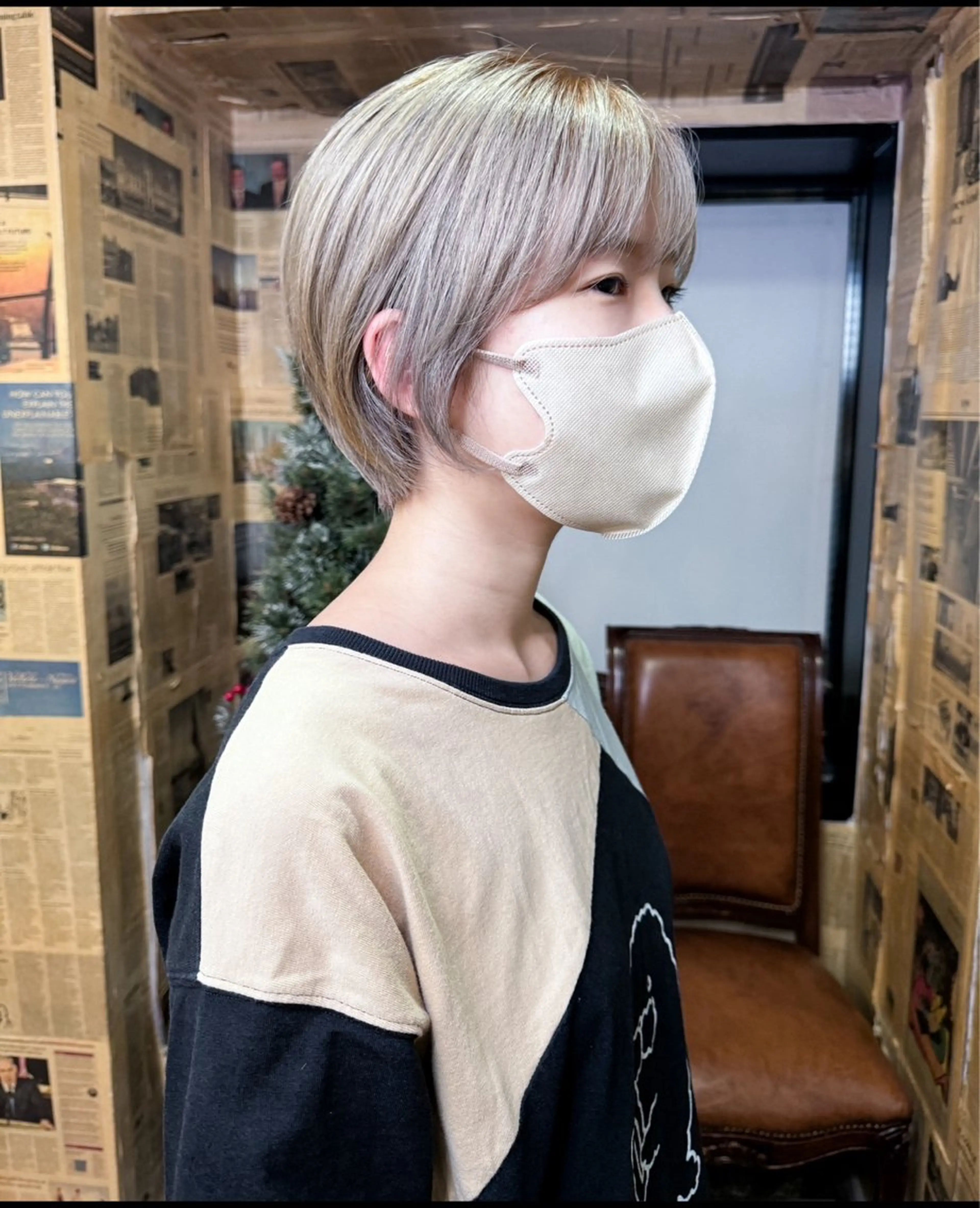 ショート カラー グレージュ ミルクティーグレージュ ショートヘア Chic シックのヘアスタイル