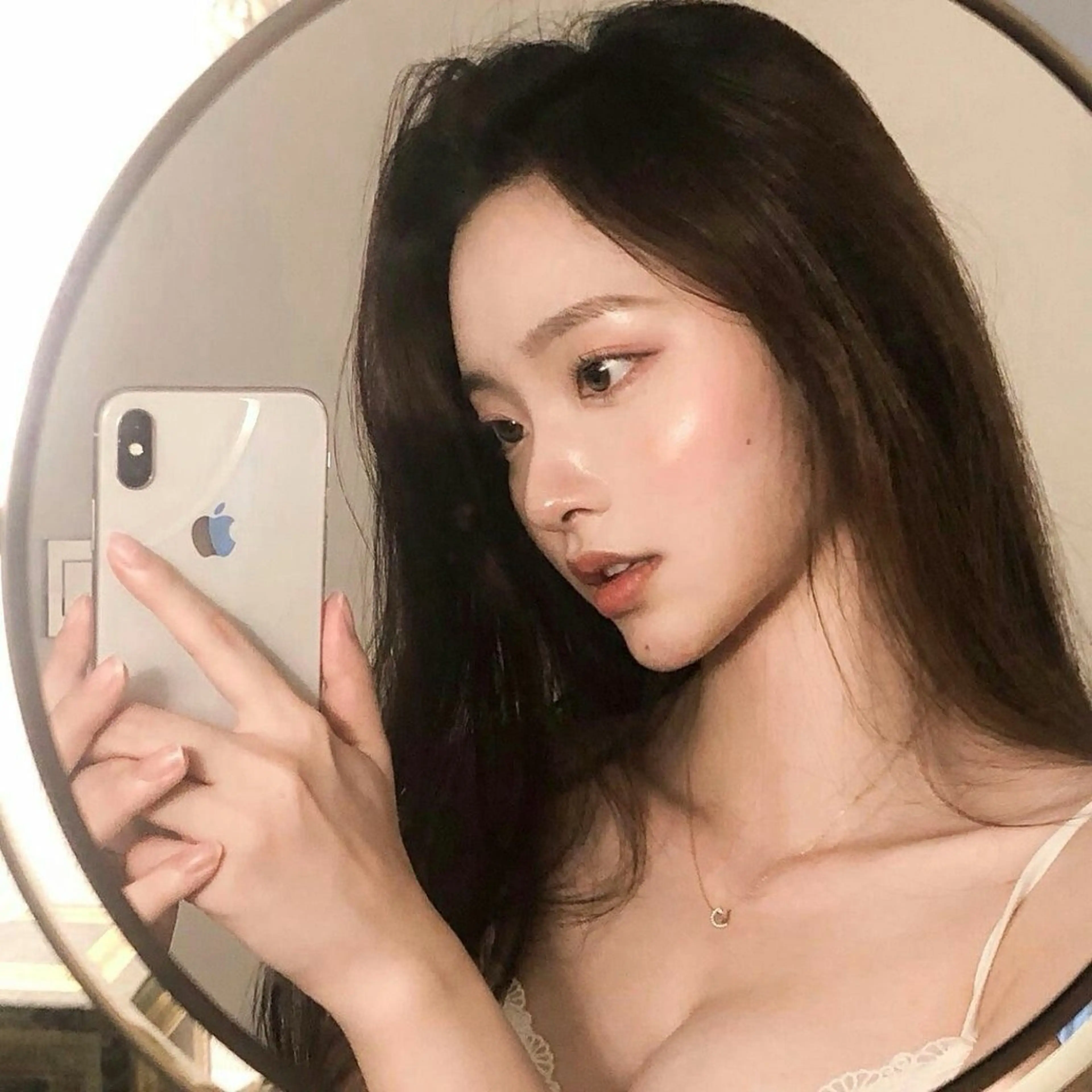 ロング カラー カット ヘアカラー トリートメント 莉乃/縮毛矯正/髪質 改善/艶カラーのヘアスタイル