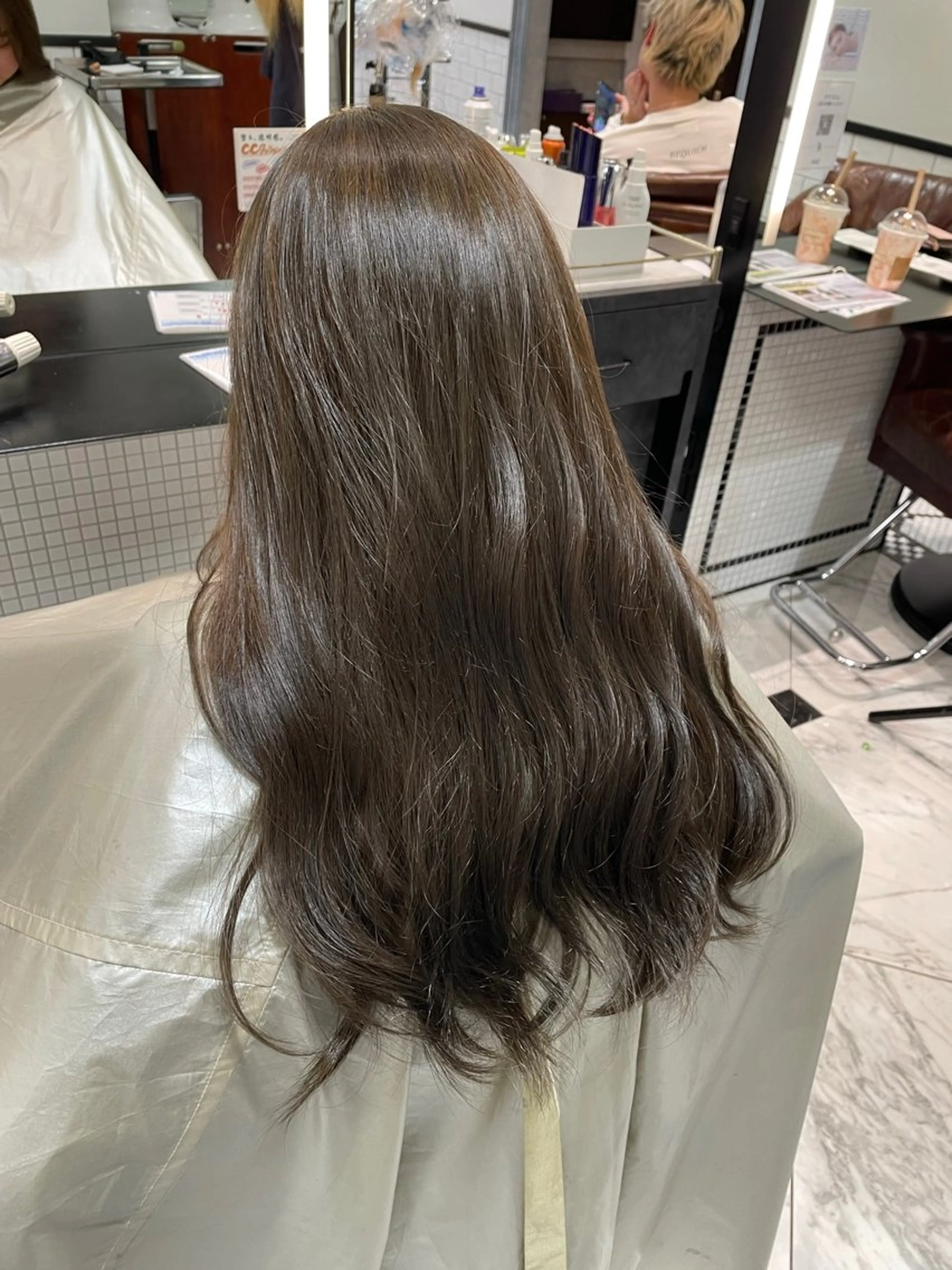ロング カラー 矢野 伶菜のヘアスタイル