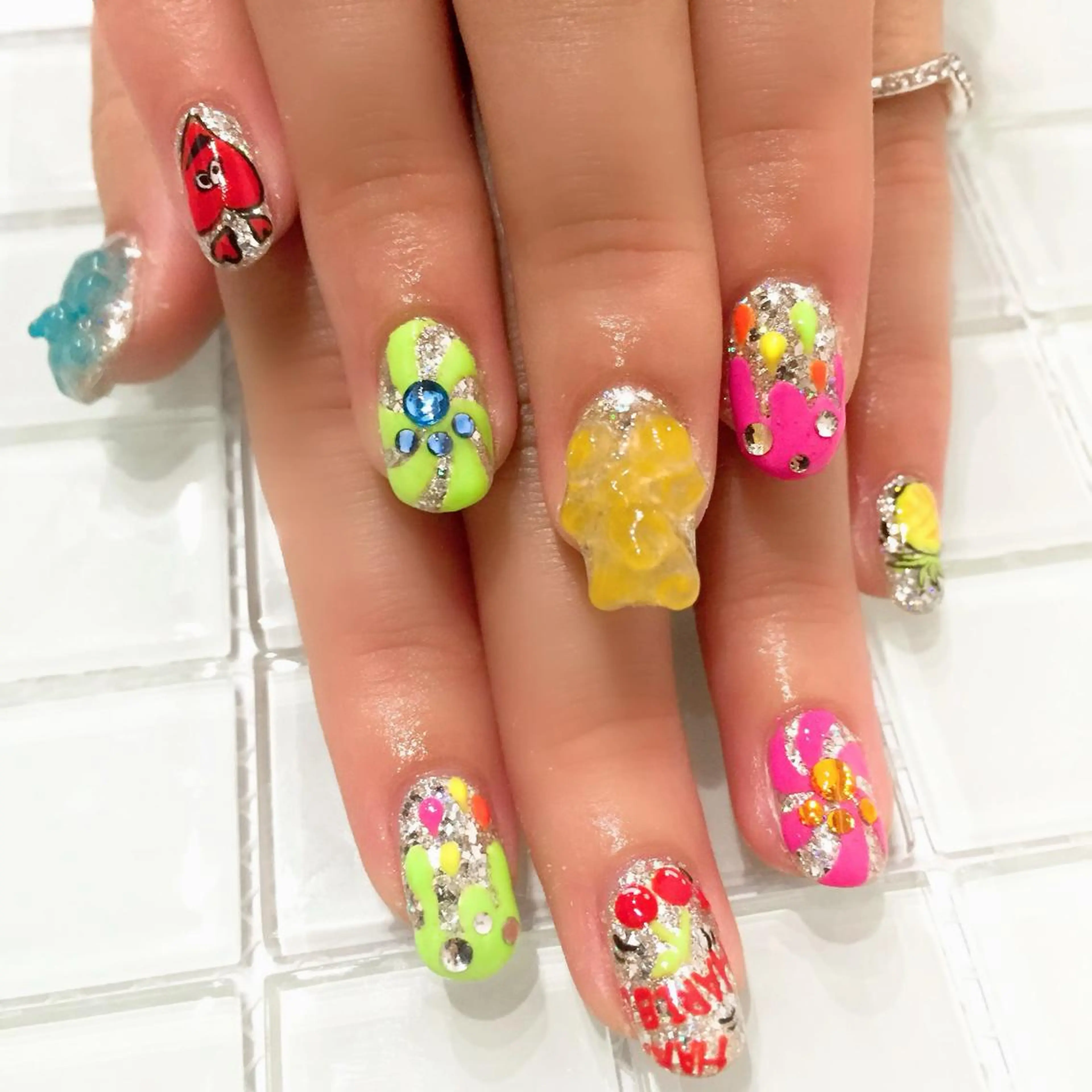 ネイル ESPERANZA NAIL所属・SASAKI NOZOMIのネイルデザイン