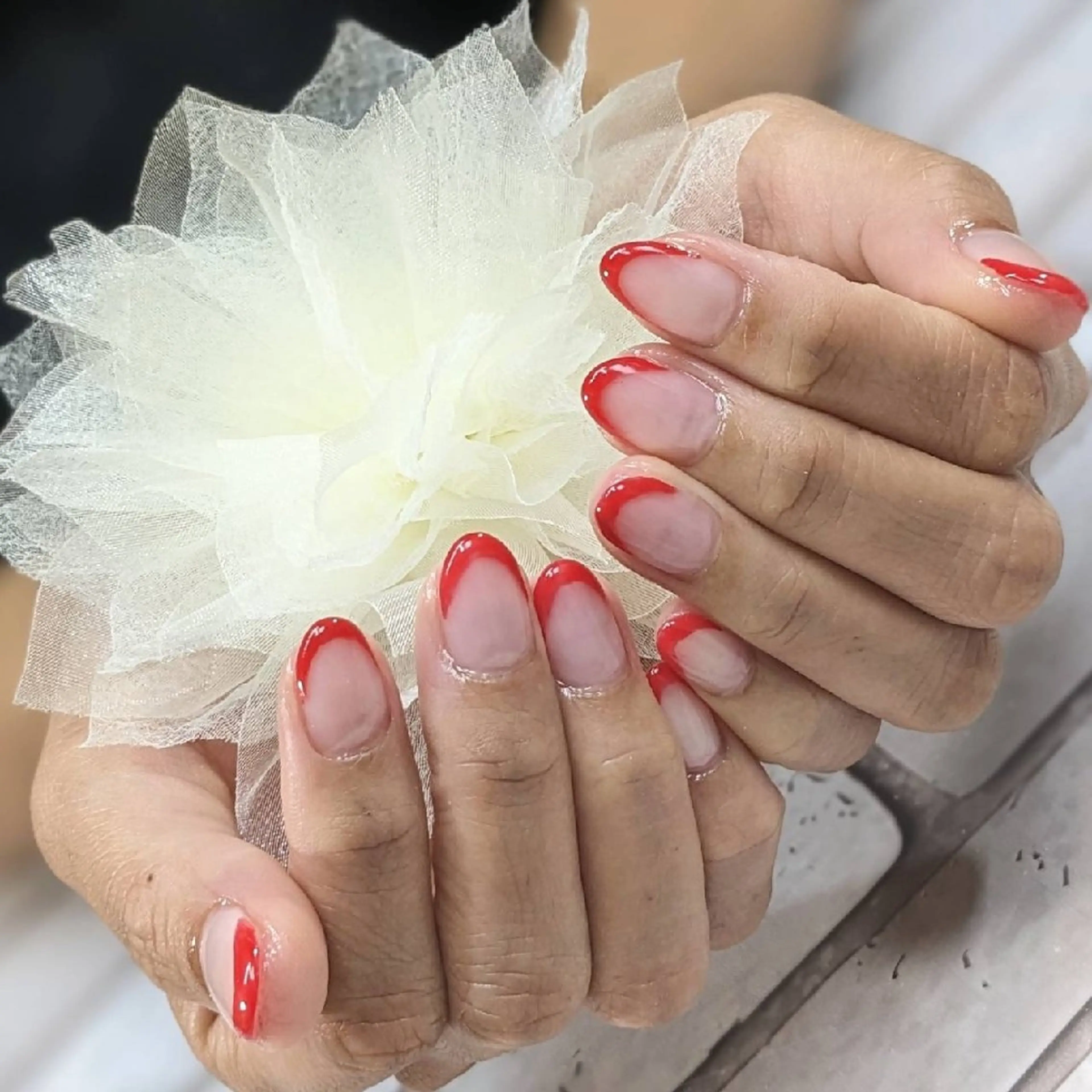 ネイル フレンチネイル 赤色 ハンドネイル ネイルサロンベルティ .keikoのネイルデザイン