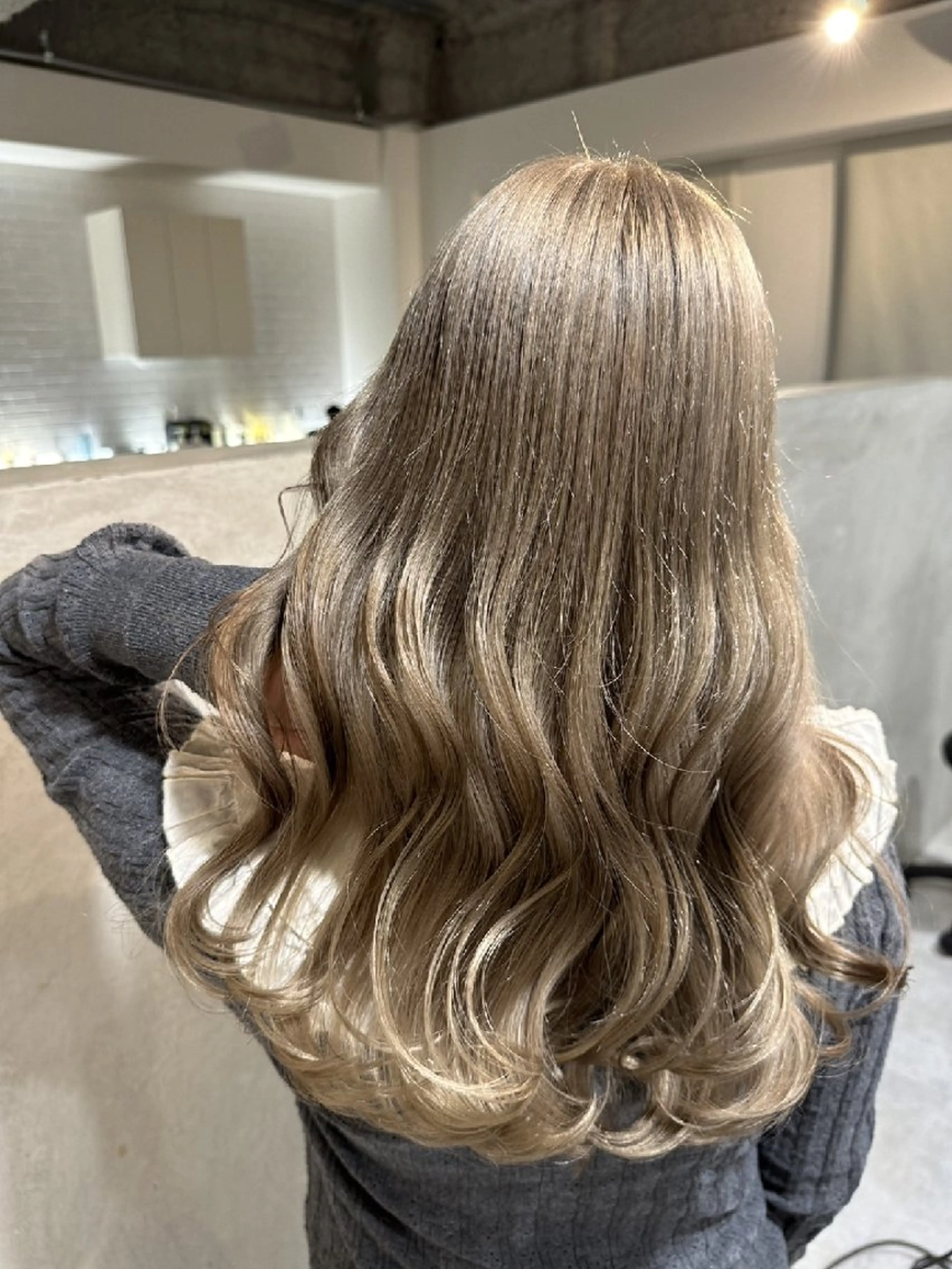 セミロング SHI Oのヘアスタイル