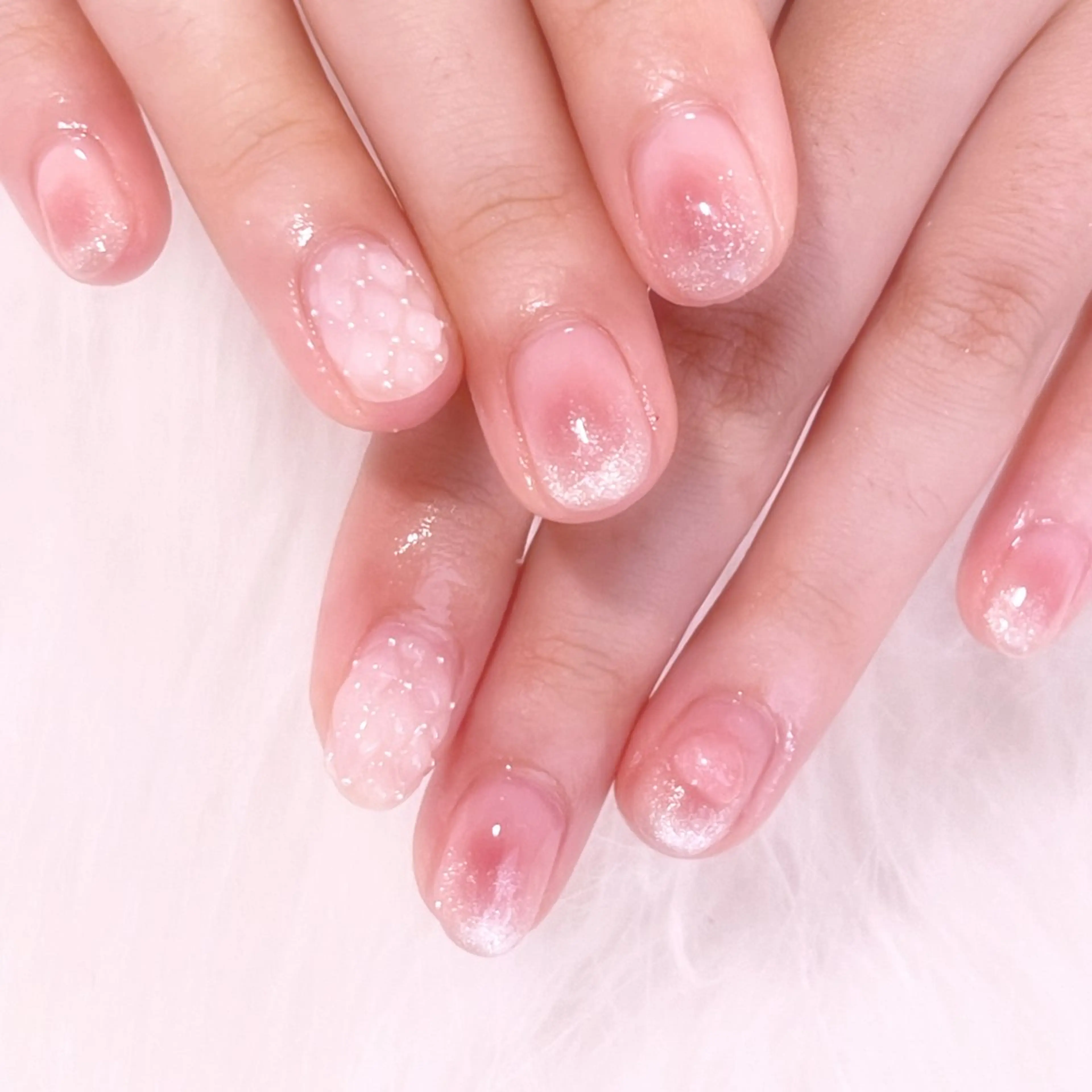 ネイル アートネイル チークネイル 持ち込み ハンドネイル 梅島のネイル屋さん所属・梅島の ネイル屋さんのネイルデザイン