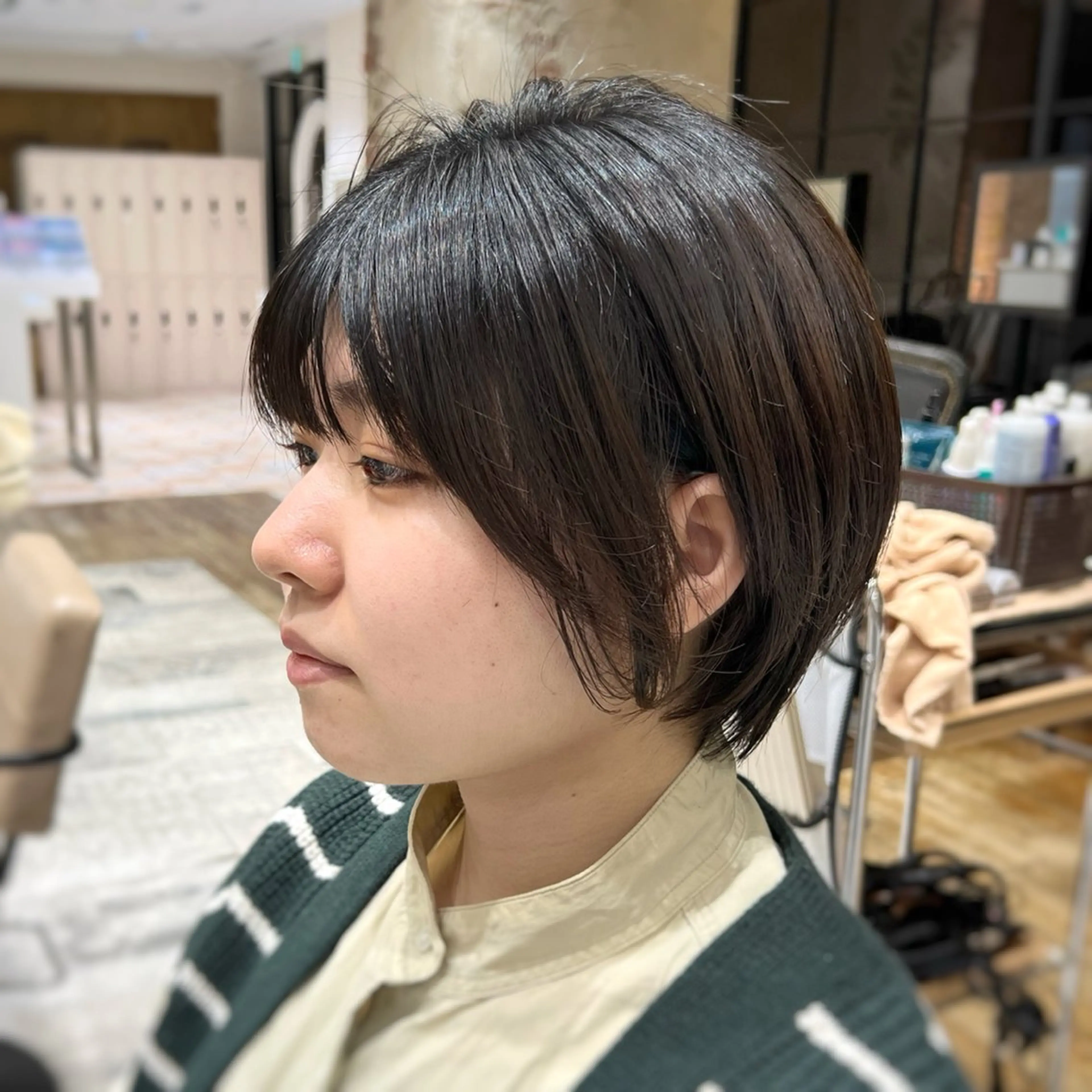 ショート カット トリートメント 💍新宿ショート 💍岩田莉奈のヘアスタイル