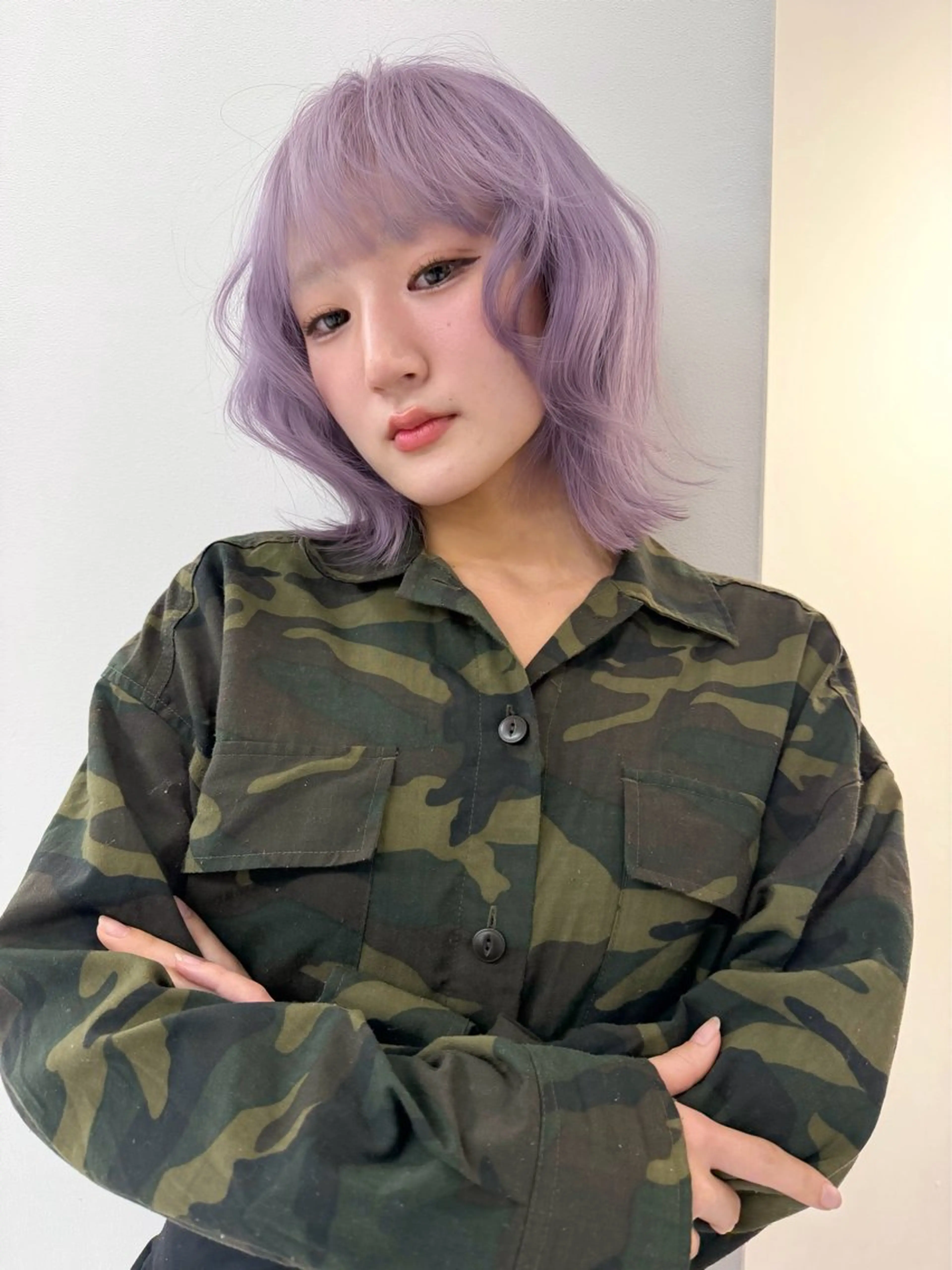 ミディアム カラー ベージュカラー ブリーチ ケアブリーチ デザインカラー ダブルカラー ヘアカラー TATSUブリーチ/ ミルクティーベージュのヘアスタイル