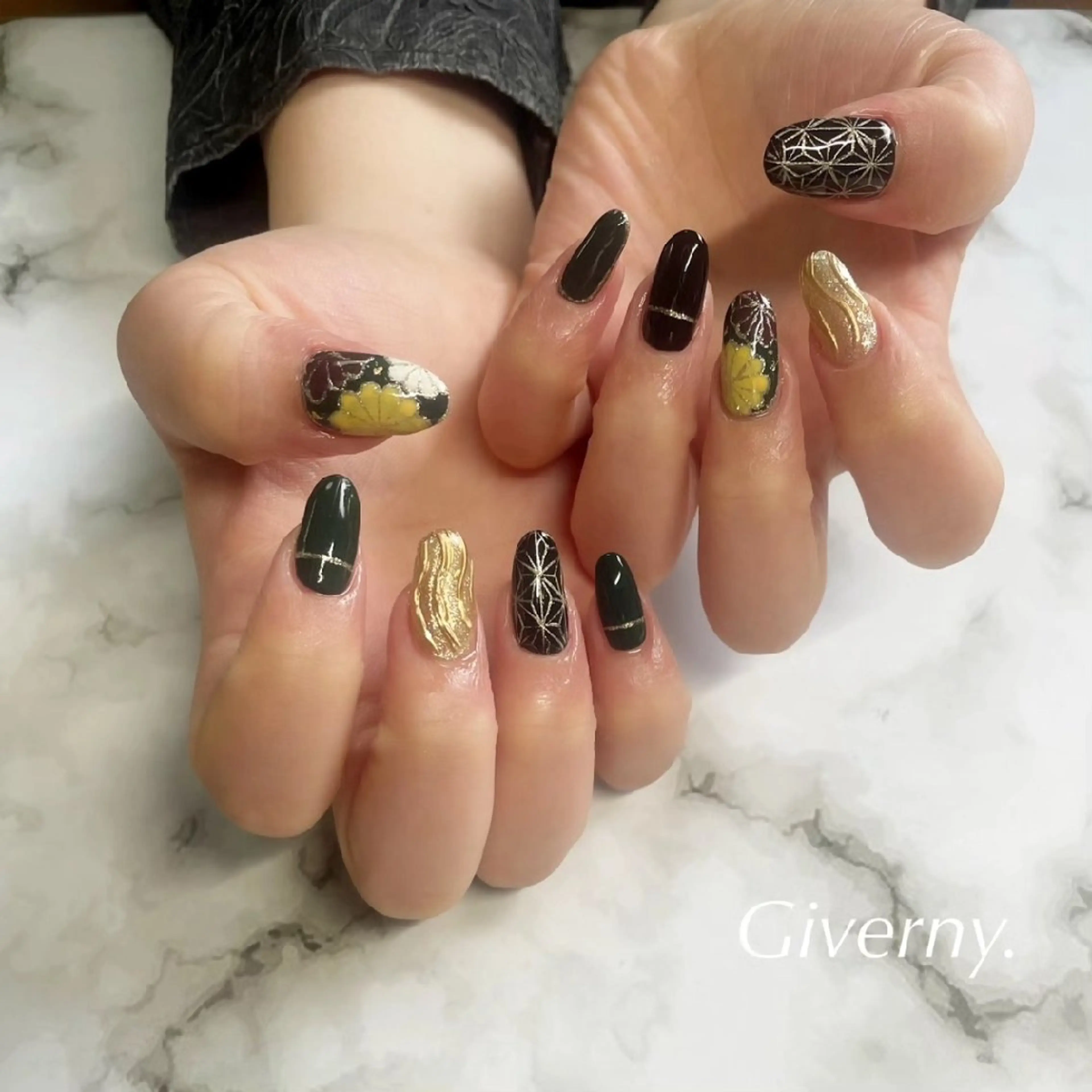 ネイル 成人式 ブライダルネイル ハンドネイル Giverny .のネイルデザイン