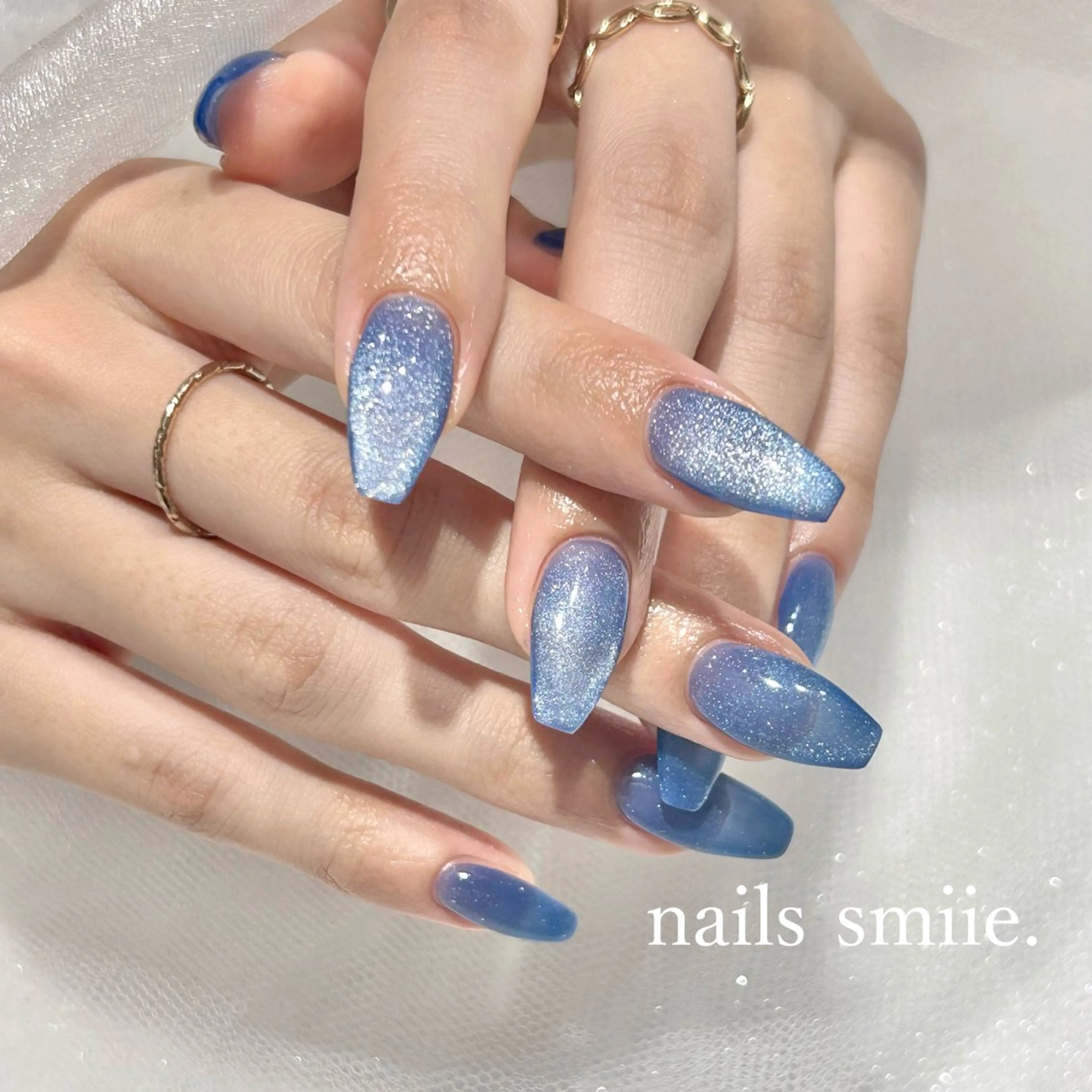 ネイル マグネットネイル nails smiie.のネイルデザイン
