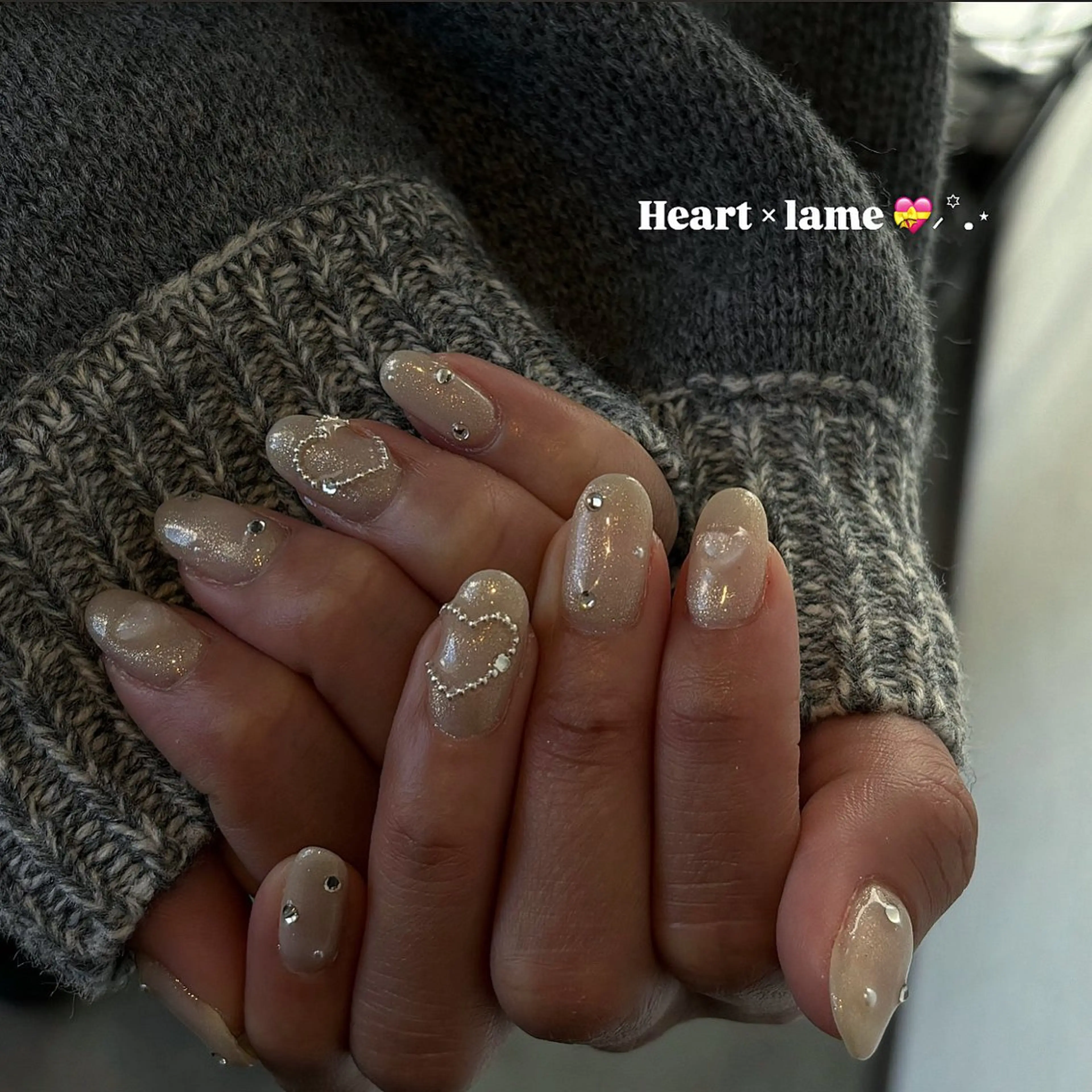 ネイル アートネイル ハート 鈴木 結万のネイルデザイン