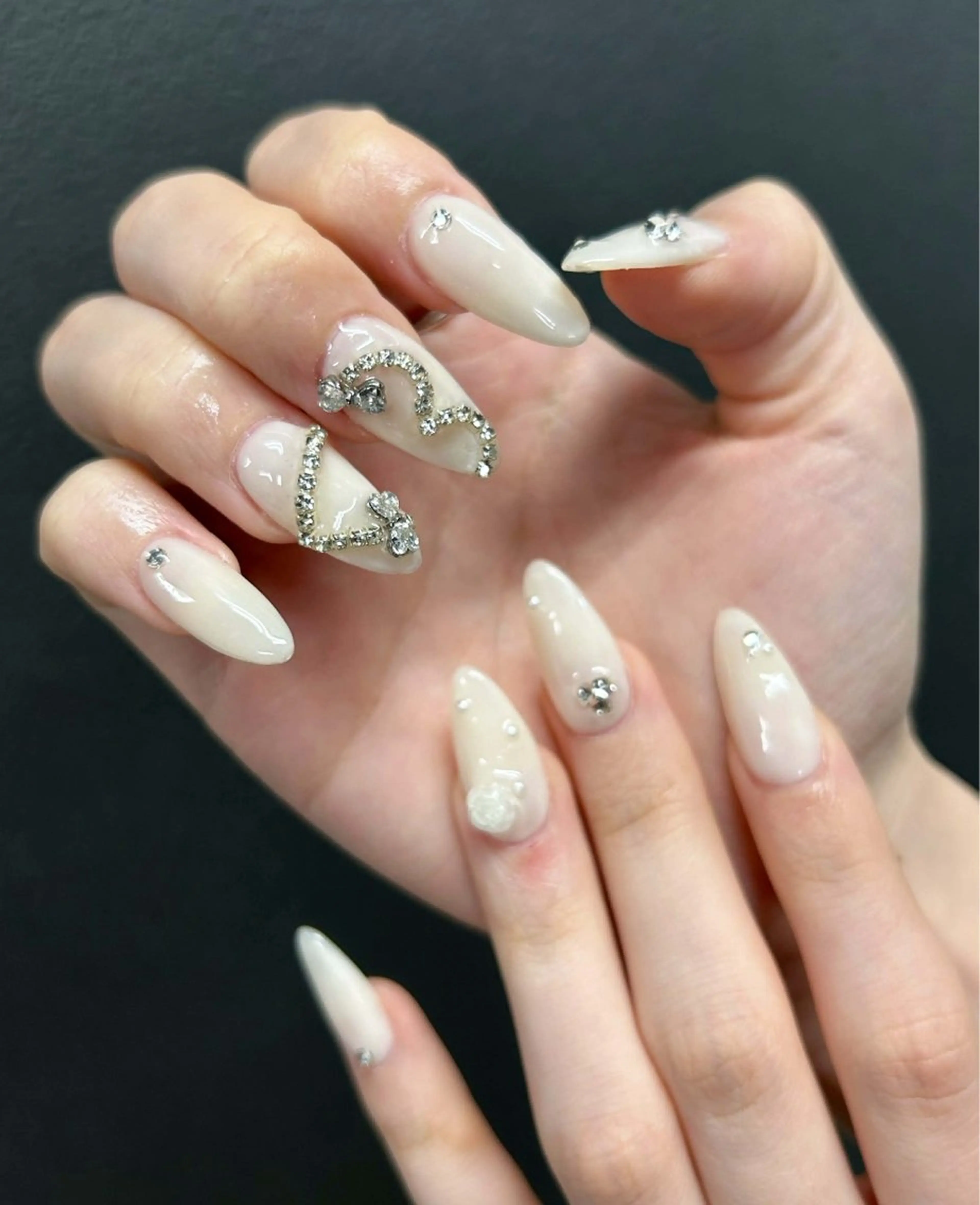 ネイル ハンドネイル Tini ANA.CHUOのネイルデザイン