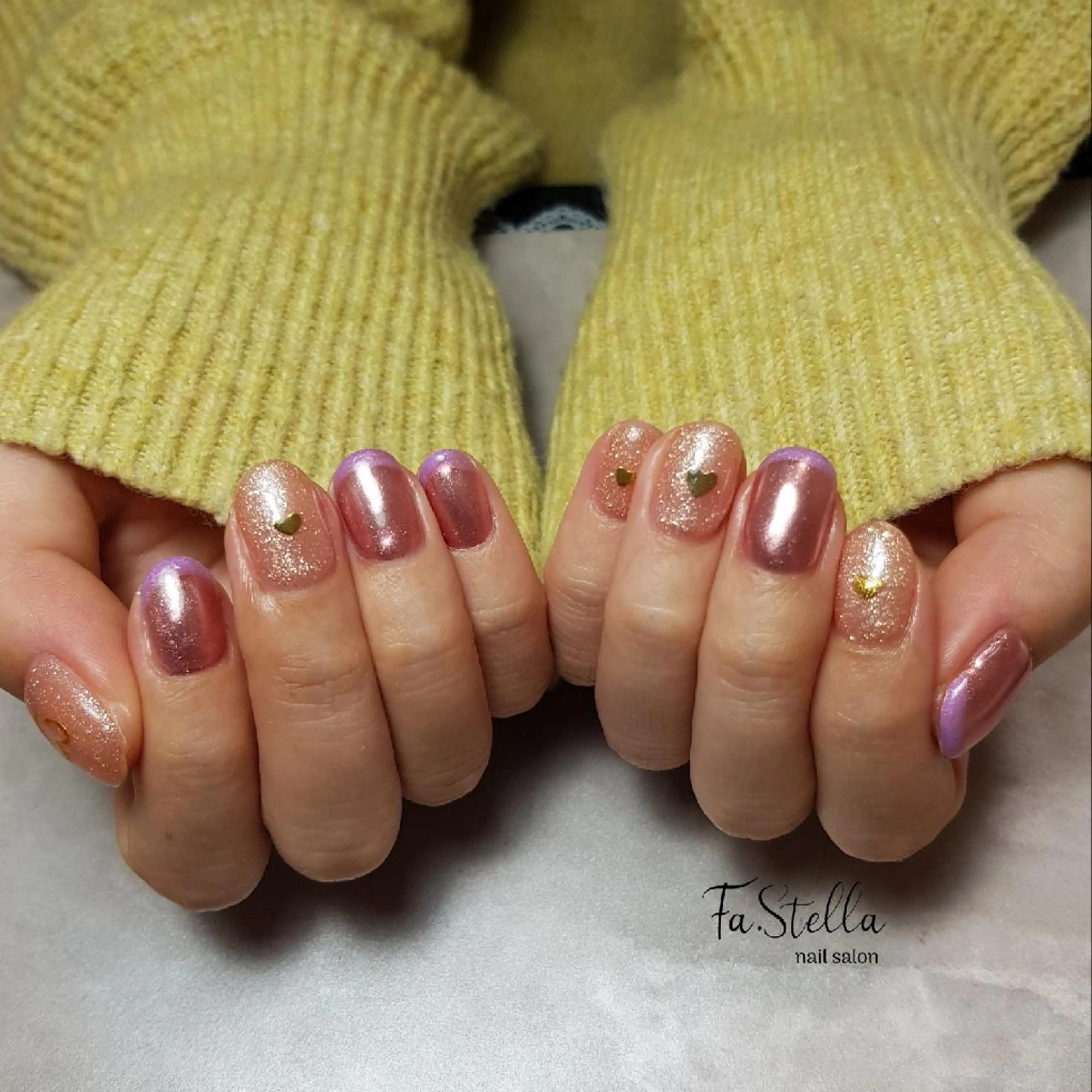 ミディアム ネイル アートネイル ミラーネイル 持ち込み ピンク ハンドネイル Fa.Stella ファステラ のネイルデザイン
