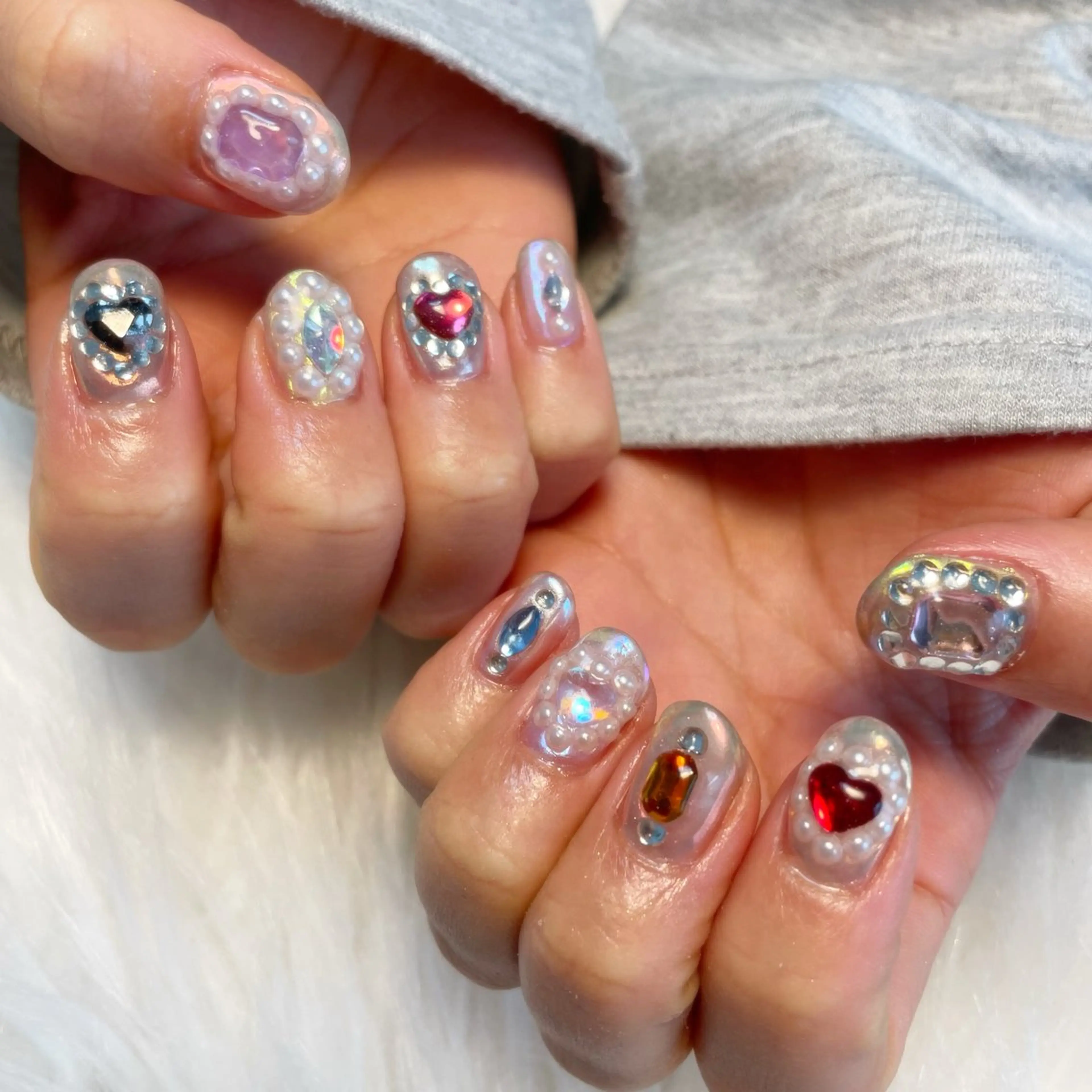 ネイル ハンドネイル ゴテゴテ💙ワンホン リオナのネイルデザイン