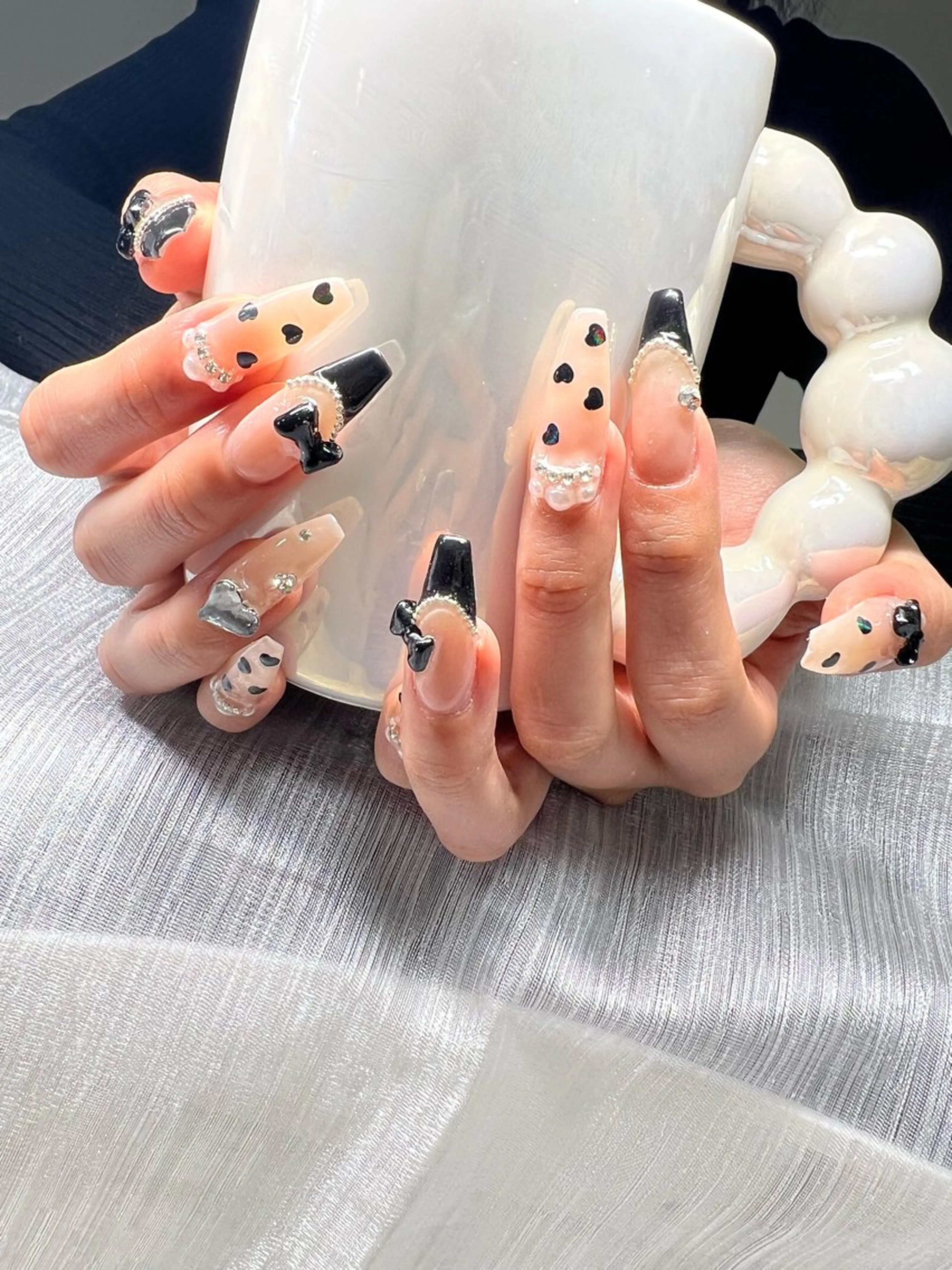 ネイル オーロラネイル チークネイル 長さ出し フットネイル フレンチネイル ハンドネイル Lee Nailsのネイルデザイン