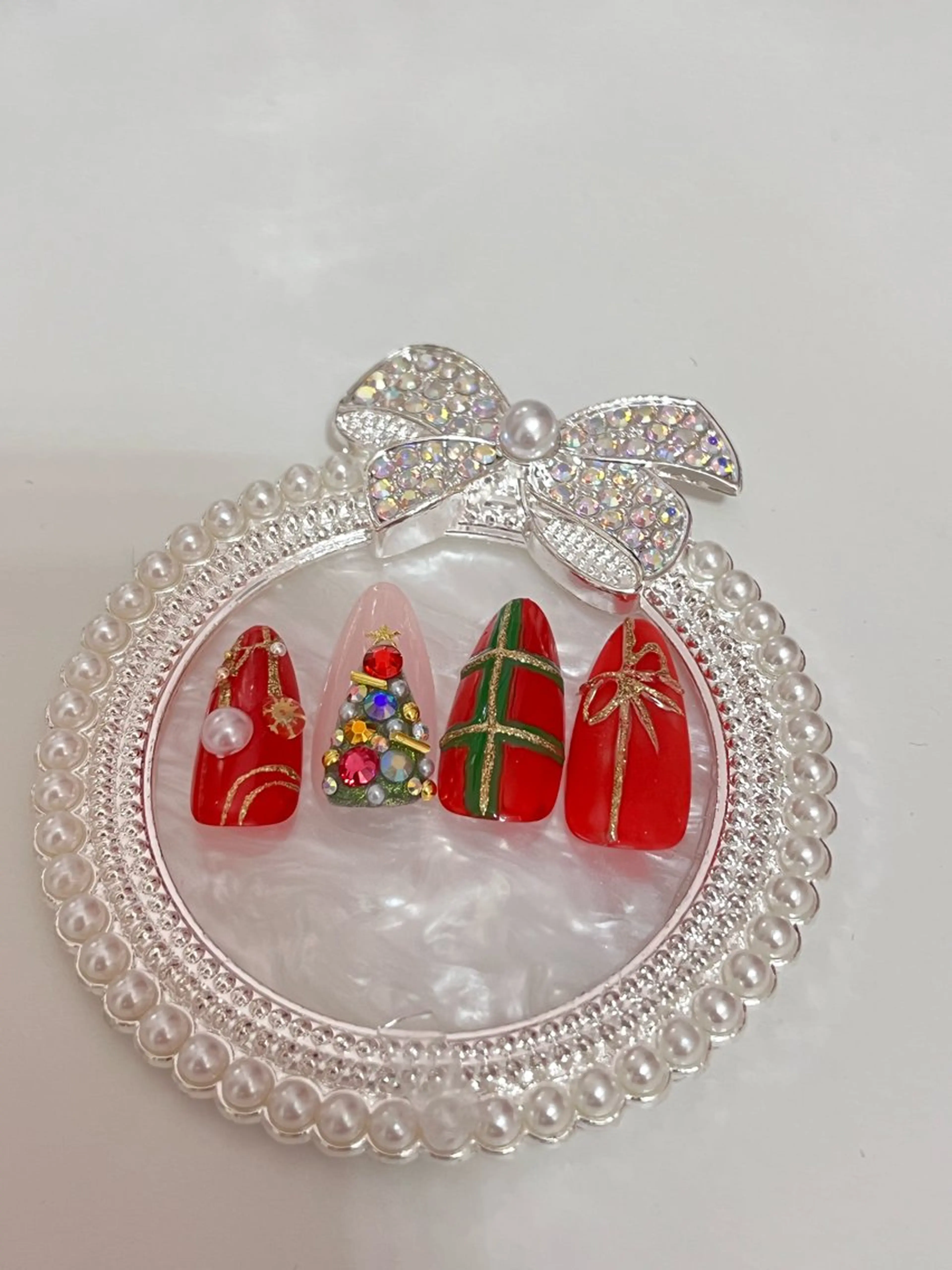 ネイル アートネイル 冬ネイル クリスマス Luxy YUKIのネイルデザイン