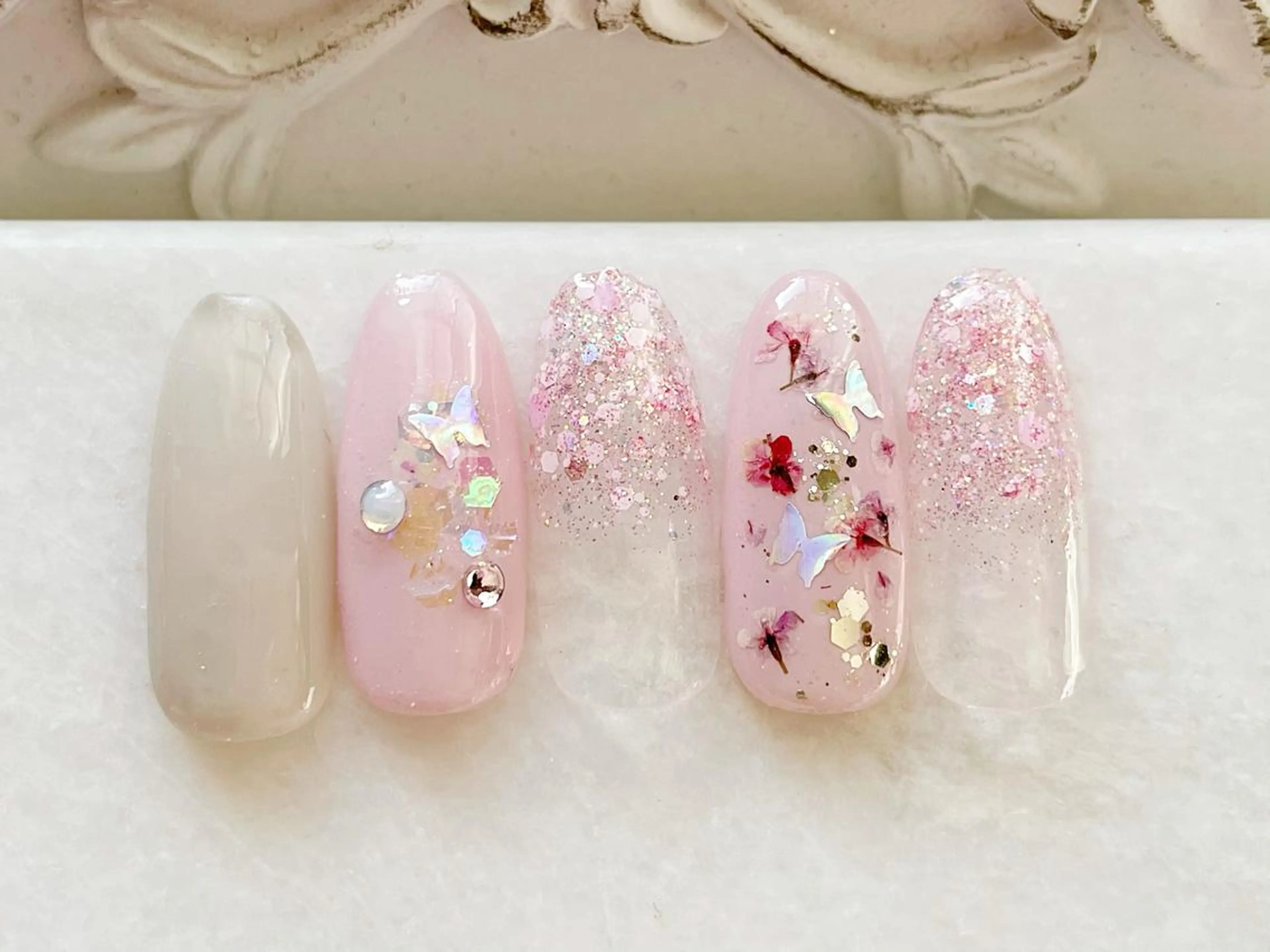 ネイル ジェルネイル ニュアンスネイル パラジェル ハンドネイル Satomi  のネイルデザイン