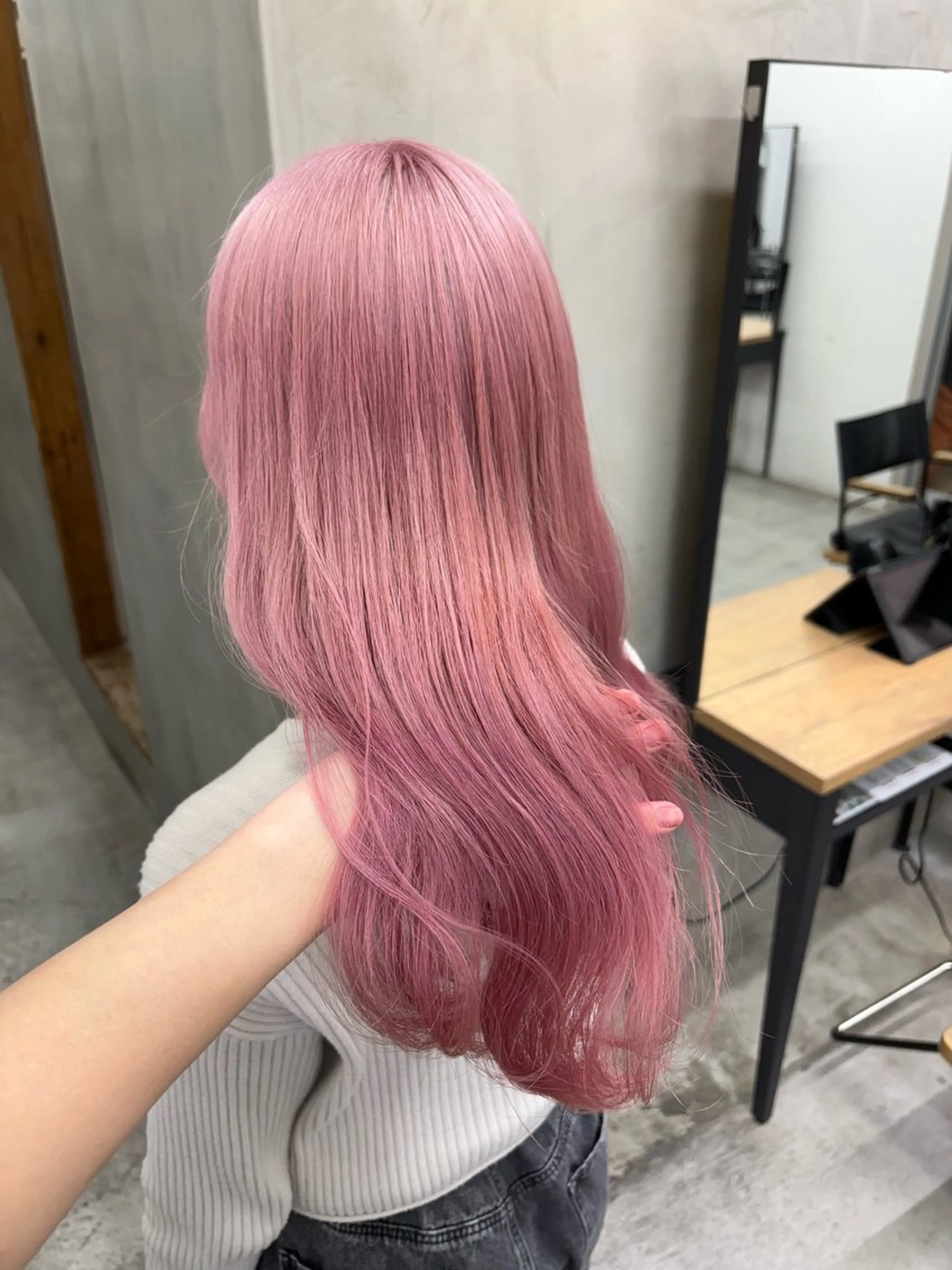 ロング カラー ヘアカラー 🫐寒色系カラー 🫐ヤマナカリリカのヘアスタイル