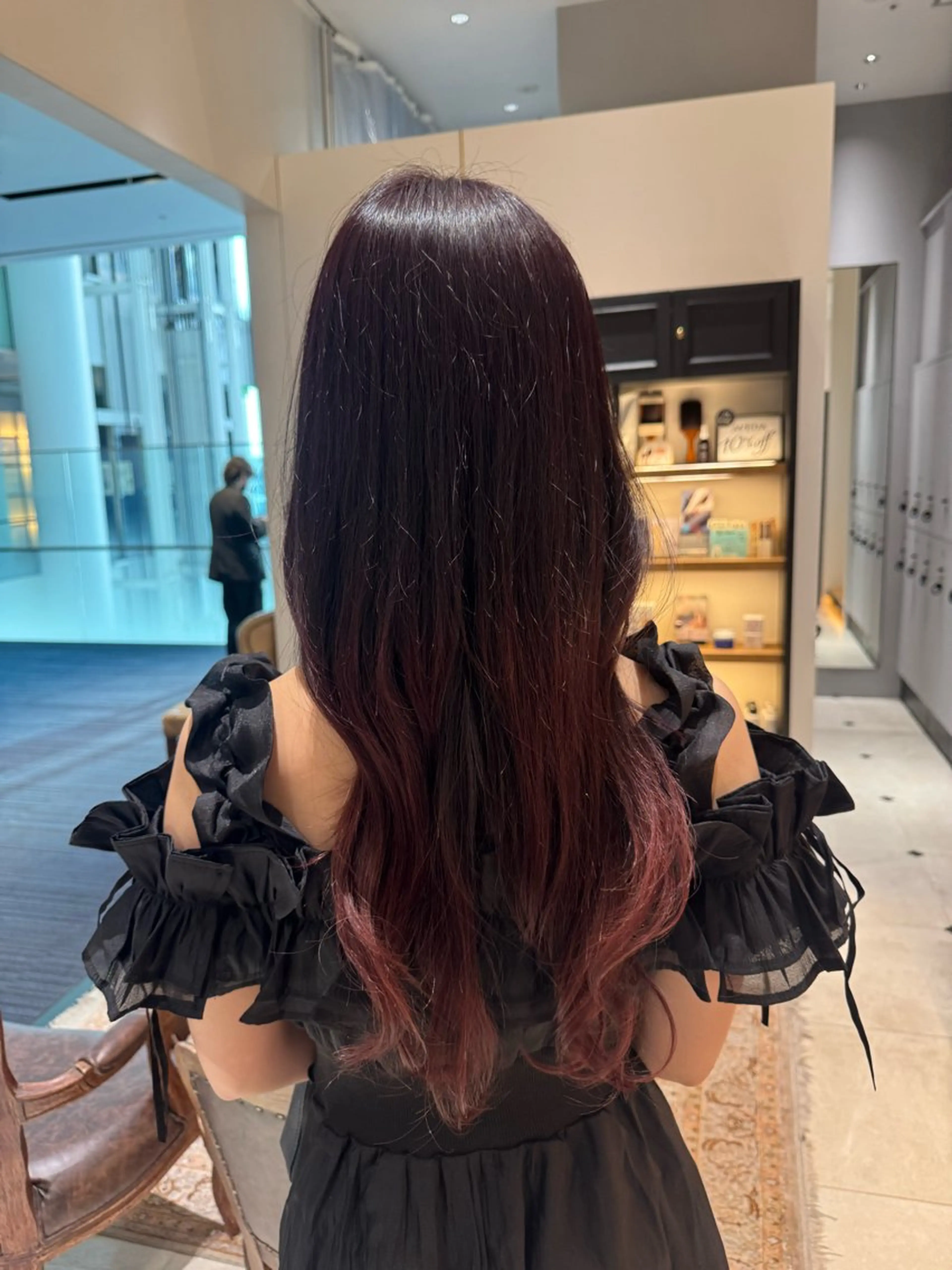 ロング カラー レッドカラー 伊志嶺 竜季のヘアスタイル