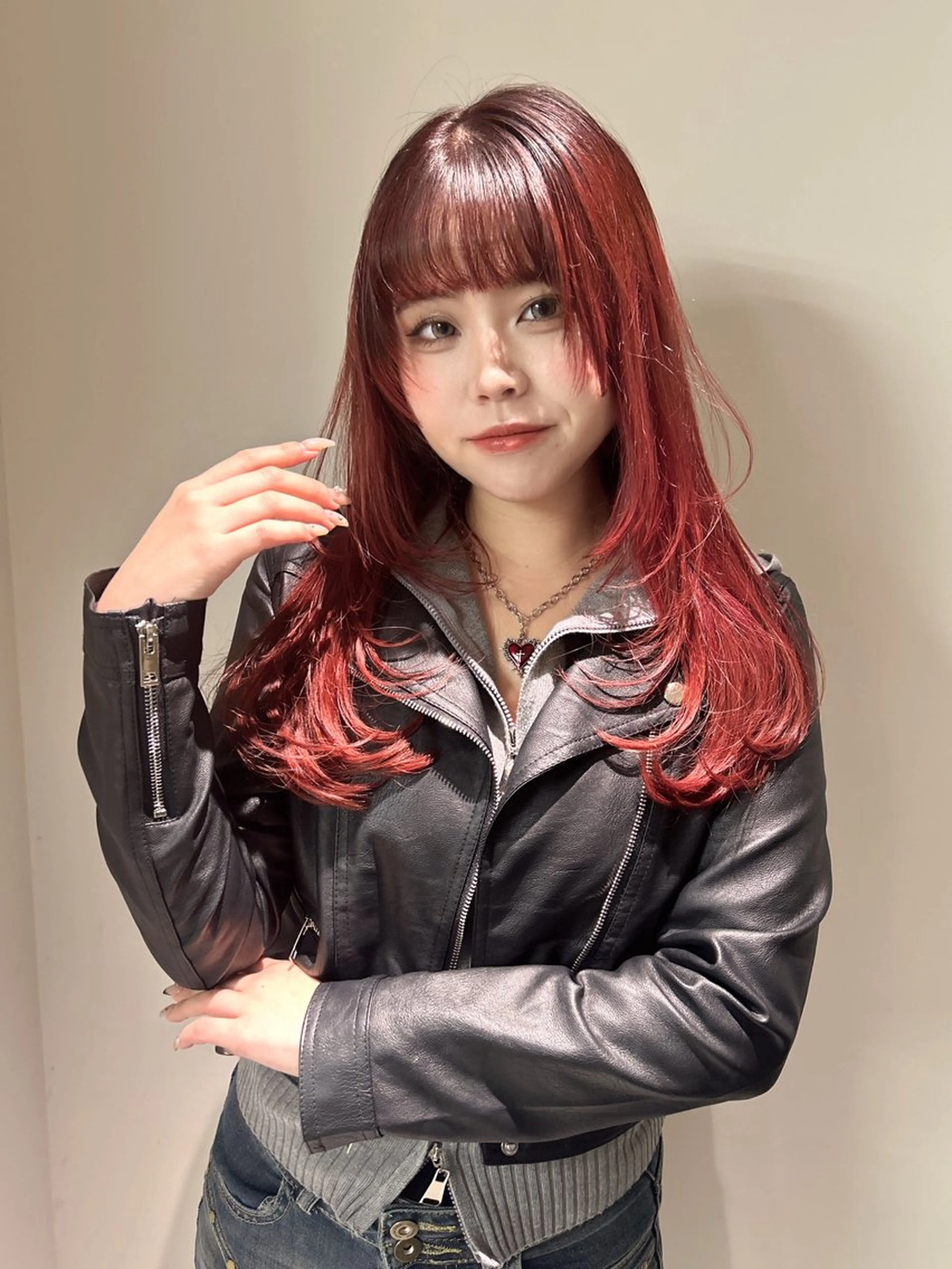 ロング カラー ロングレイヤー ブラウンカラー レッドカラー レッドブラウン レイヤーカット ヘアカラー noa  🦋 ブリーチ/暖色のヘアスタイル