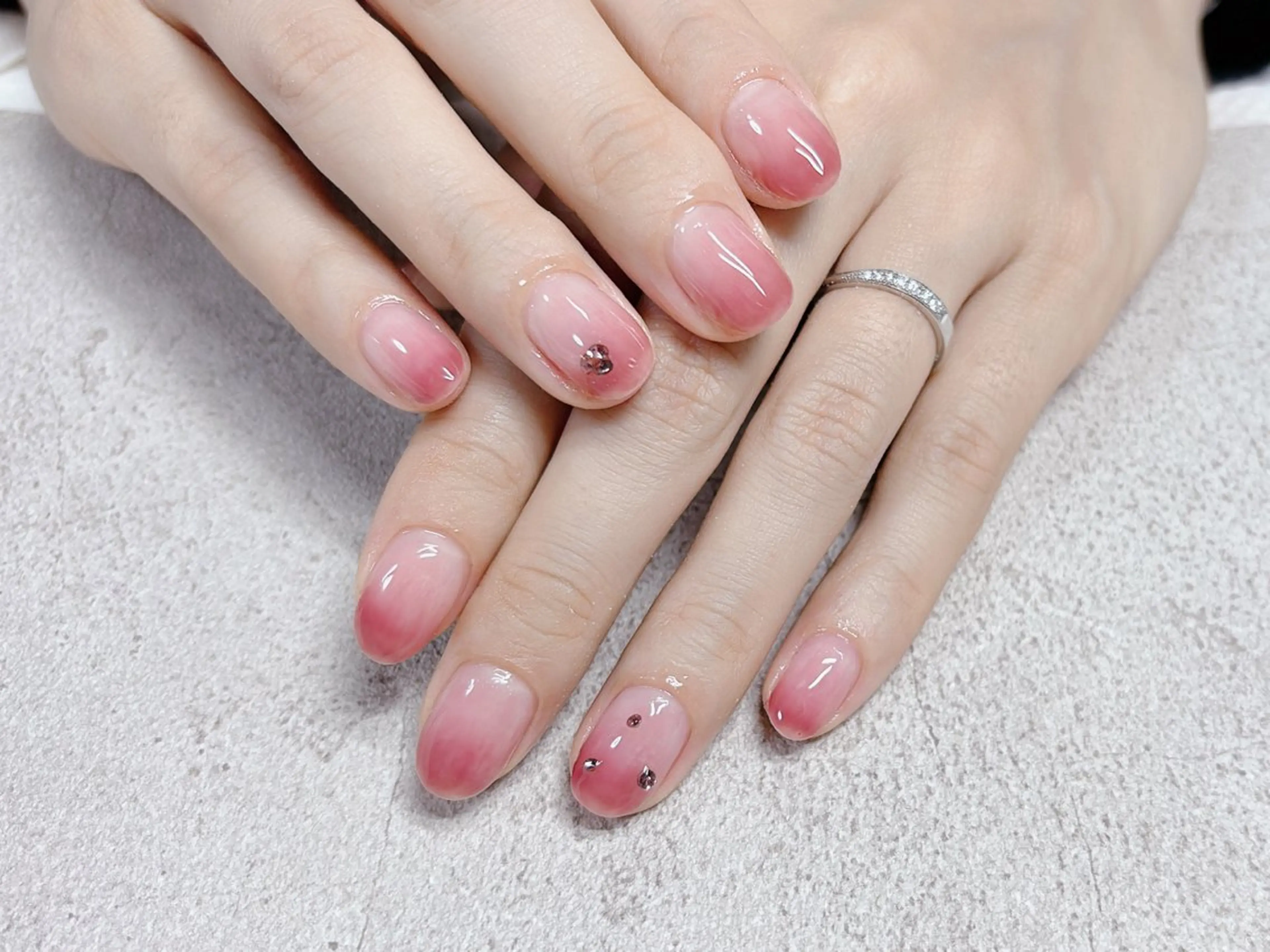 ネイル ハンドネイル Nail •Head スパFortunaのネイルデザイン