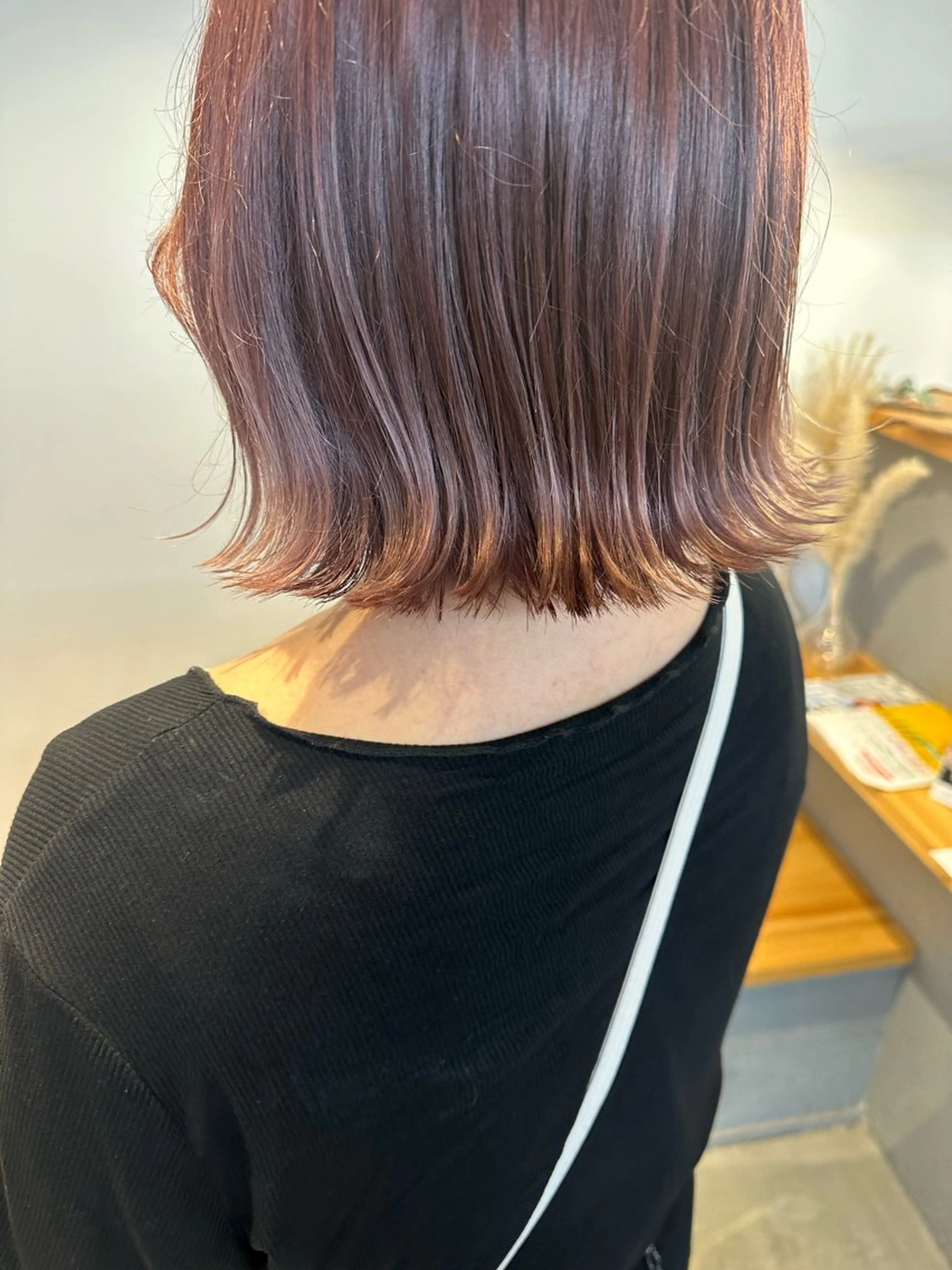 ミディアム カラー ヘアカラー トリートメント yuika .のヘアスタイル