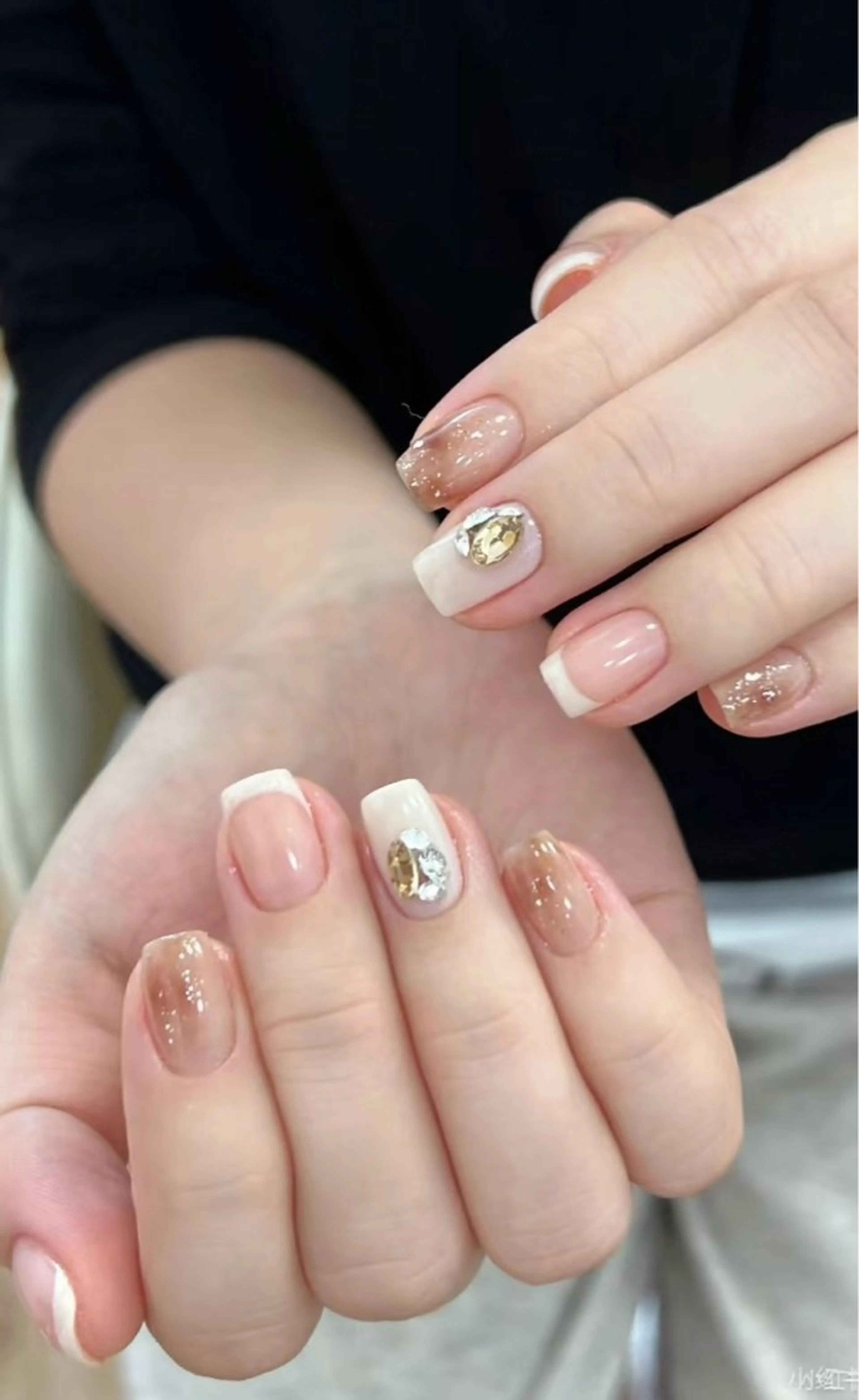 ネイル 高木 維麗絲のネイルデザイン