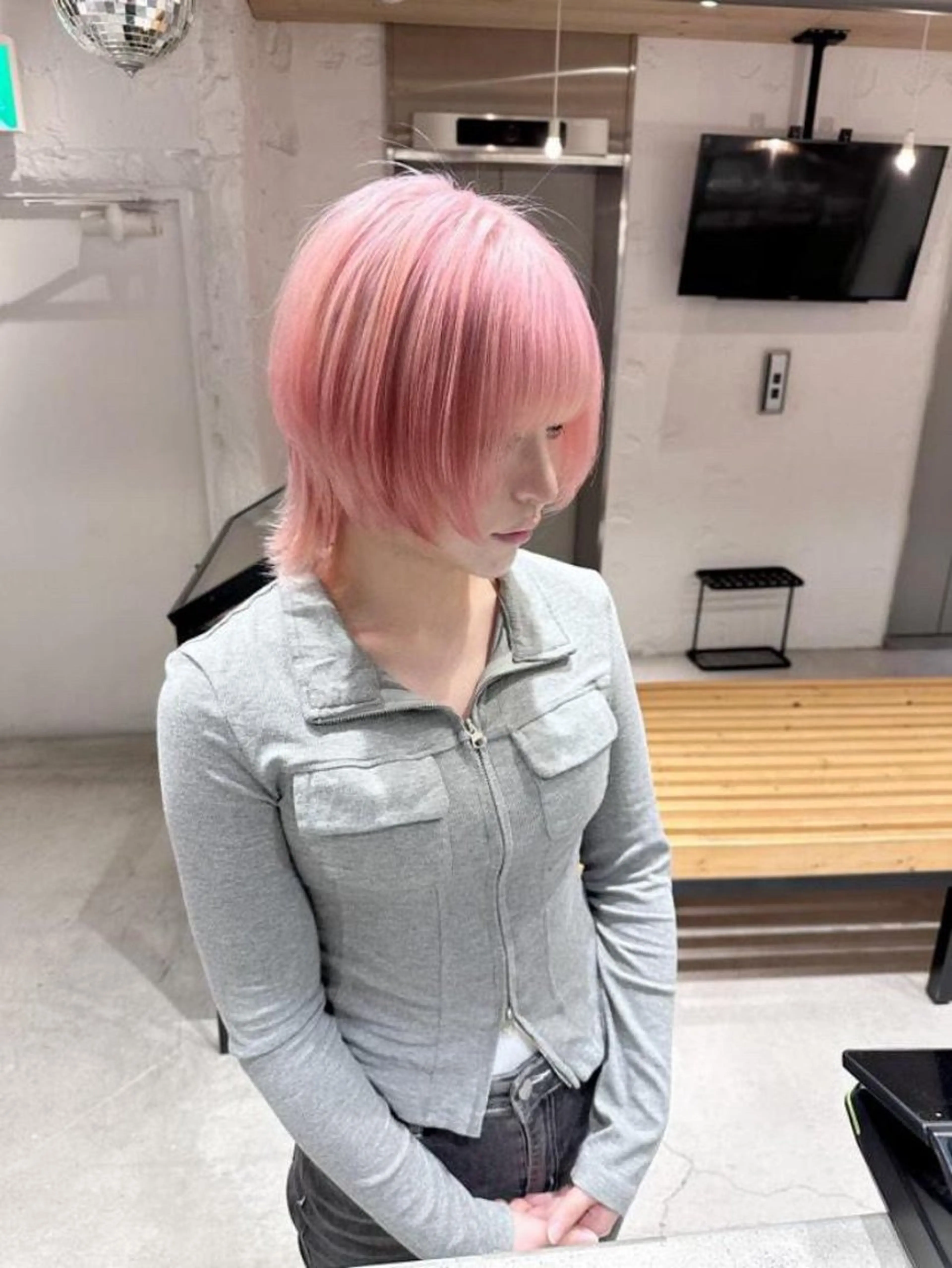 ショート トリートメント カット ヘアカラー トリートメント Ravens 髪質改善のヘアスタイル