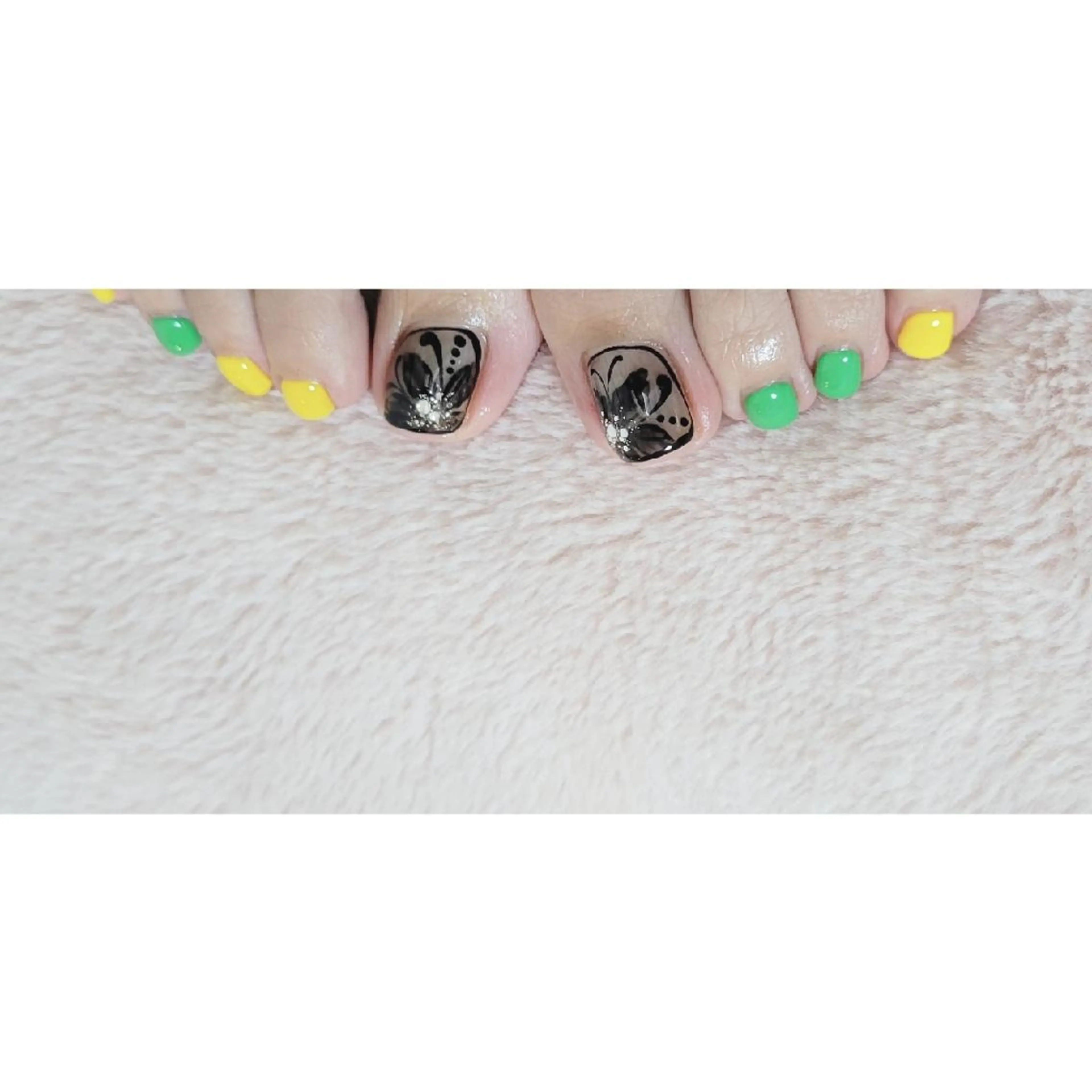 ネイル フットネイル ネイルサロンほっこり kanaのネイルデザイン