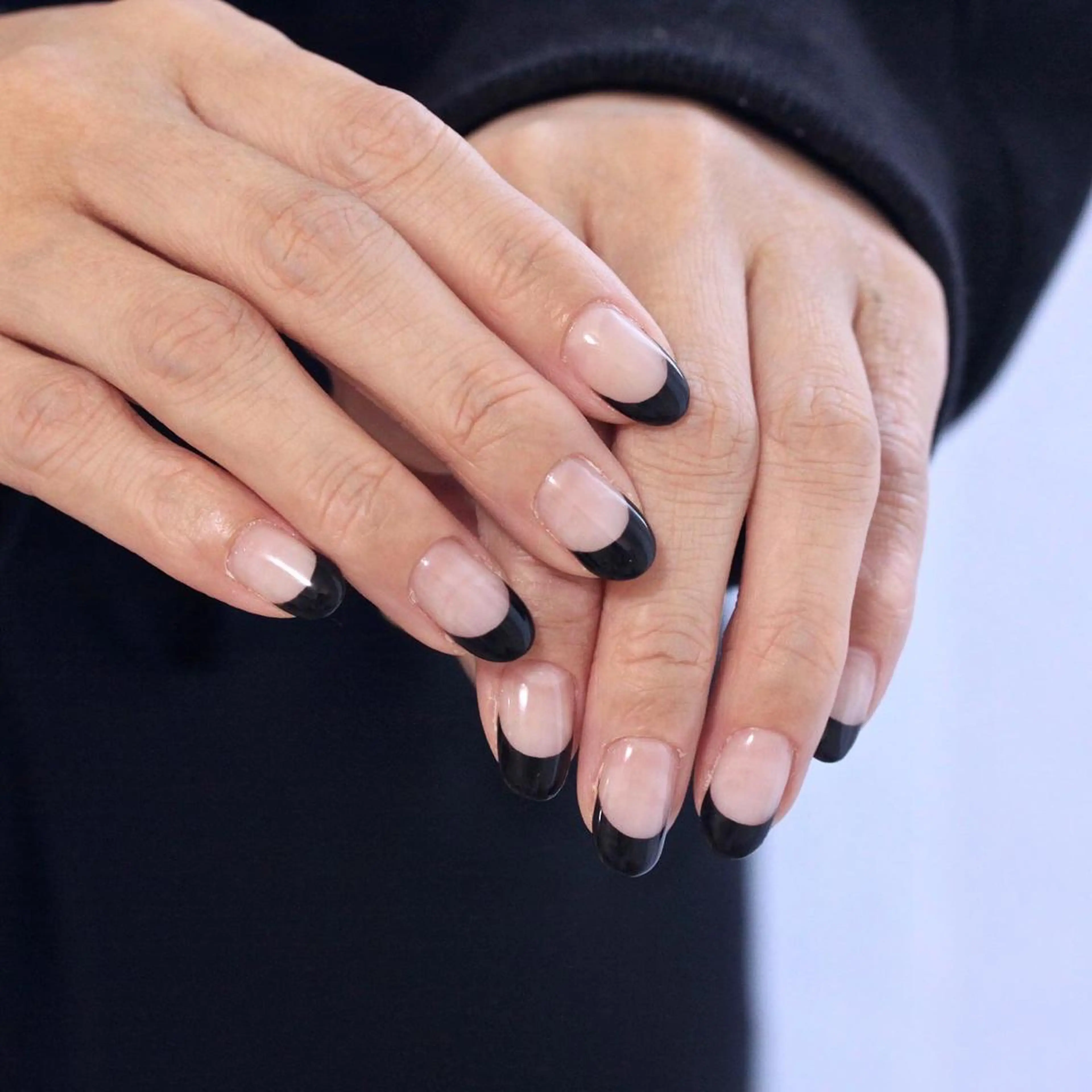 ネイル フレンチネイル ハンドネイル Elio所属・Elio 国泰寺のネイルデザイン