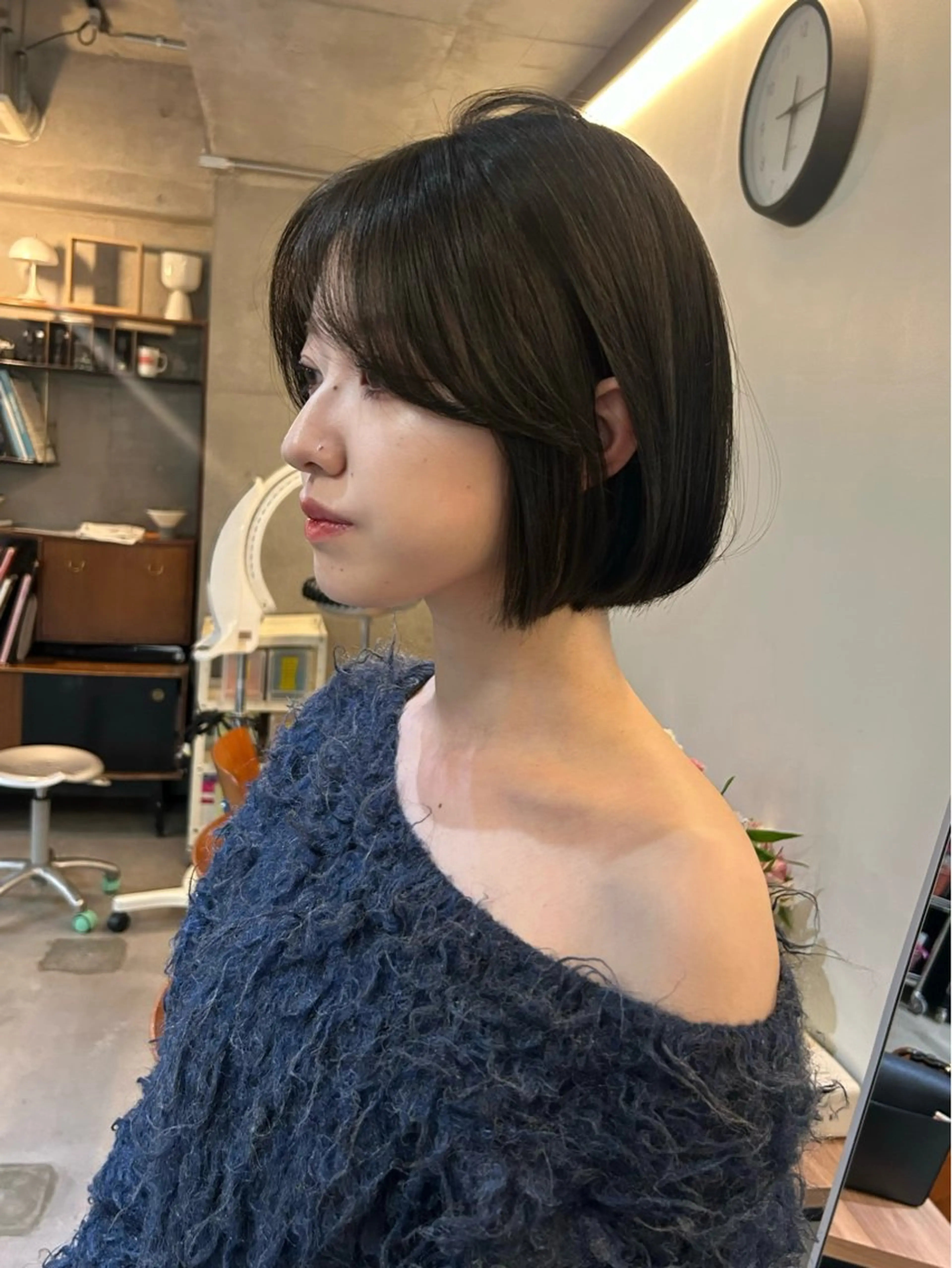 ショート カラー タッセルカット カット ヘアカラー 韓国ボブ/レイヤー ボブ/ EMIRIのヘアスタイル