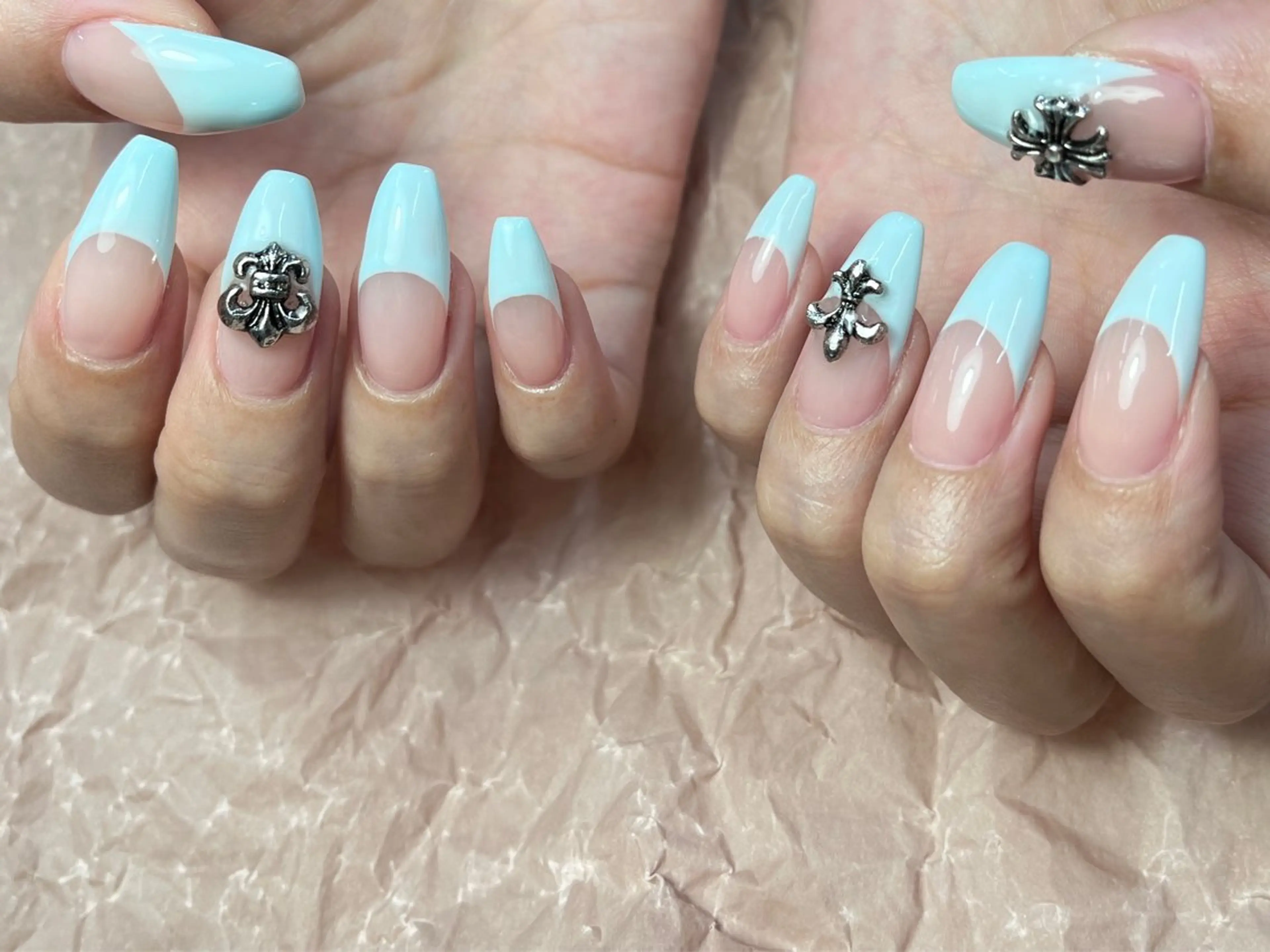 ネイル フレンチネイル ToliyDeliy Nail Salonのネイルデザイン