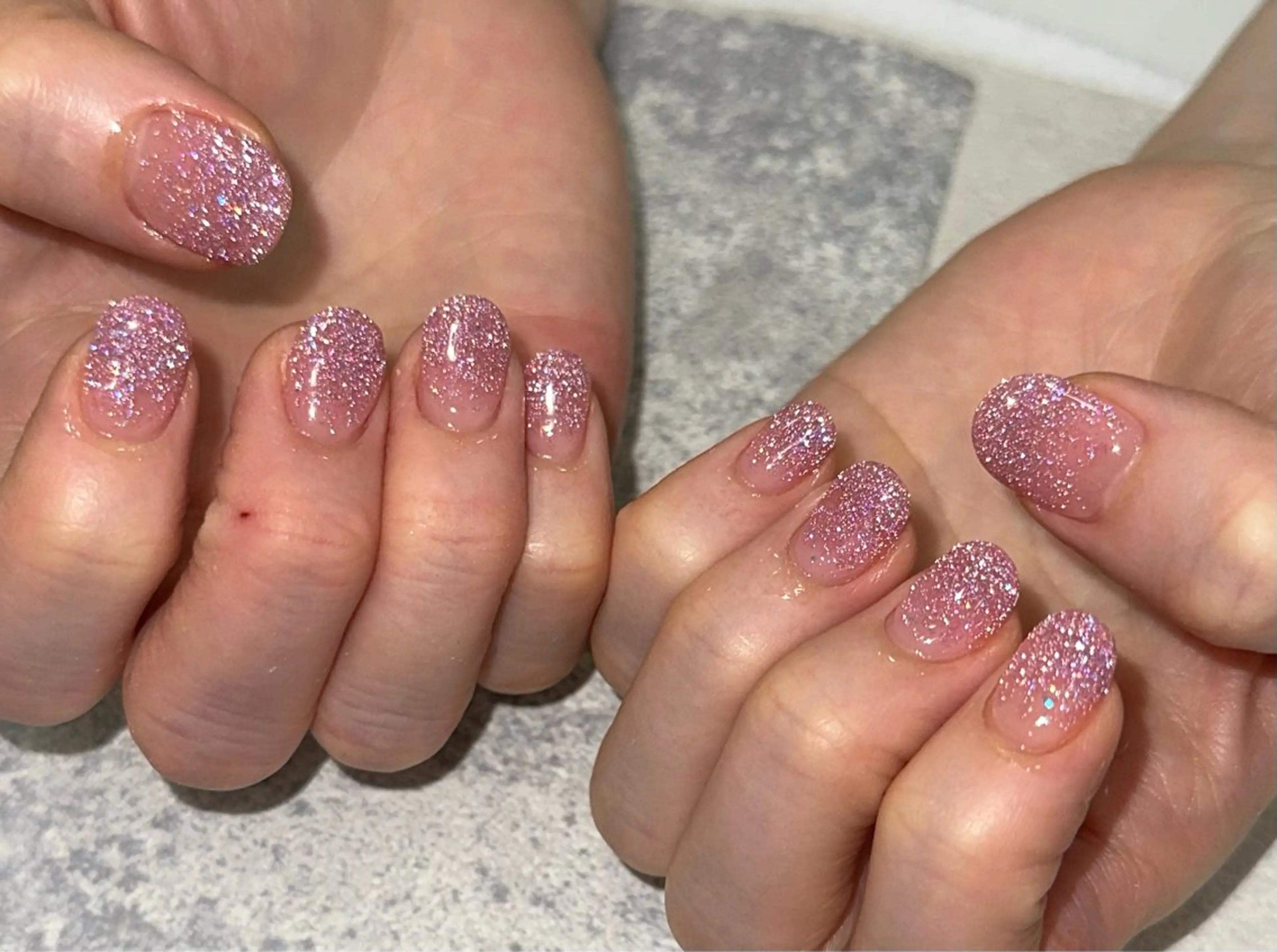 ネイル ブルー フラッシュネイル ピンク シルバー ハンドネイル Saki _Grancieuxのネイルデザイン